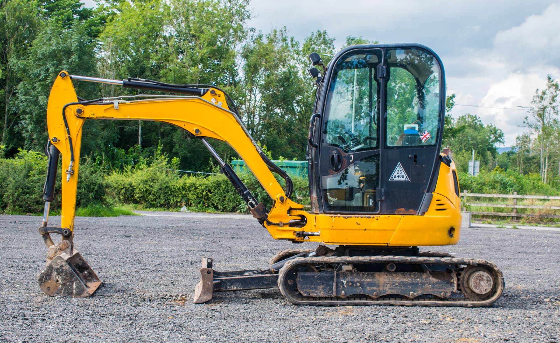 JCB 8030 3 tonne rubber tracked excavator  Year: 2013  S/N: 21867 Recorded hours: 1962 A602994 - Image 8 of 19