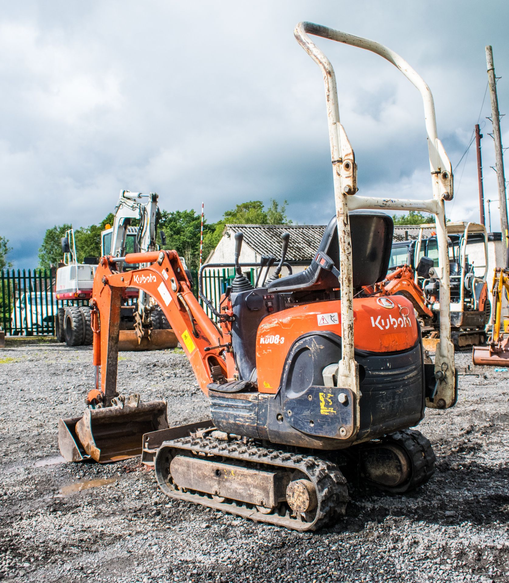 Kubota K008-3 0.8 tonne rubber tracked excavator Year: 2007 S/N: 18178 R/H: 2786 22760070 blade, - Image 4 of 17