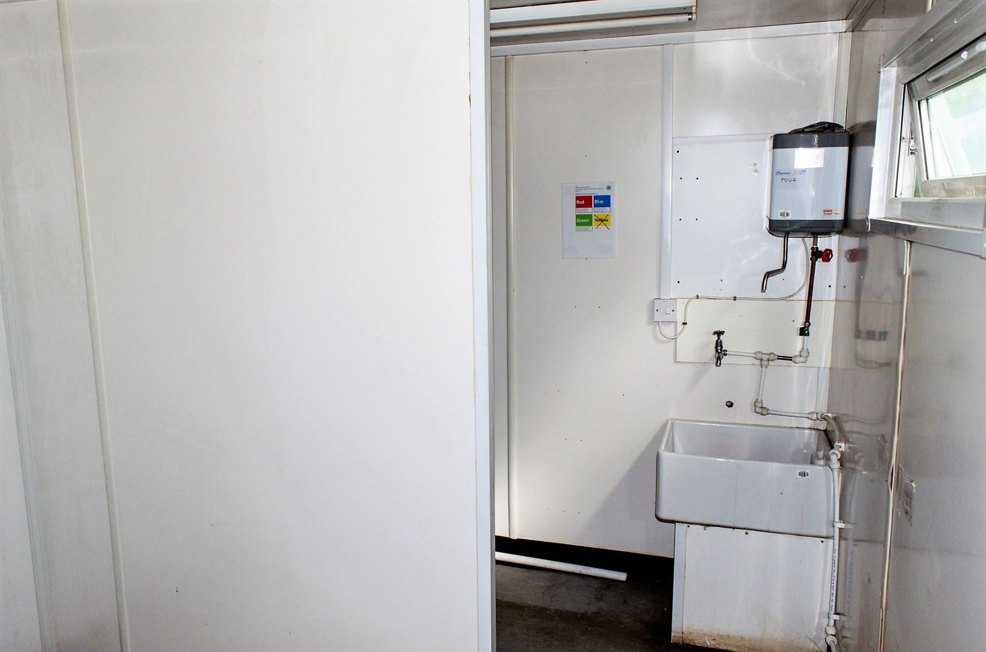 32 ft x 12 ft steel jack leg anti vandal office/toilet site unit Comprising of: Reception area, - Image 9 of 12