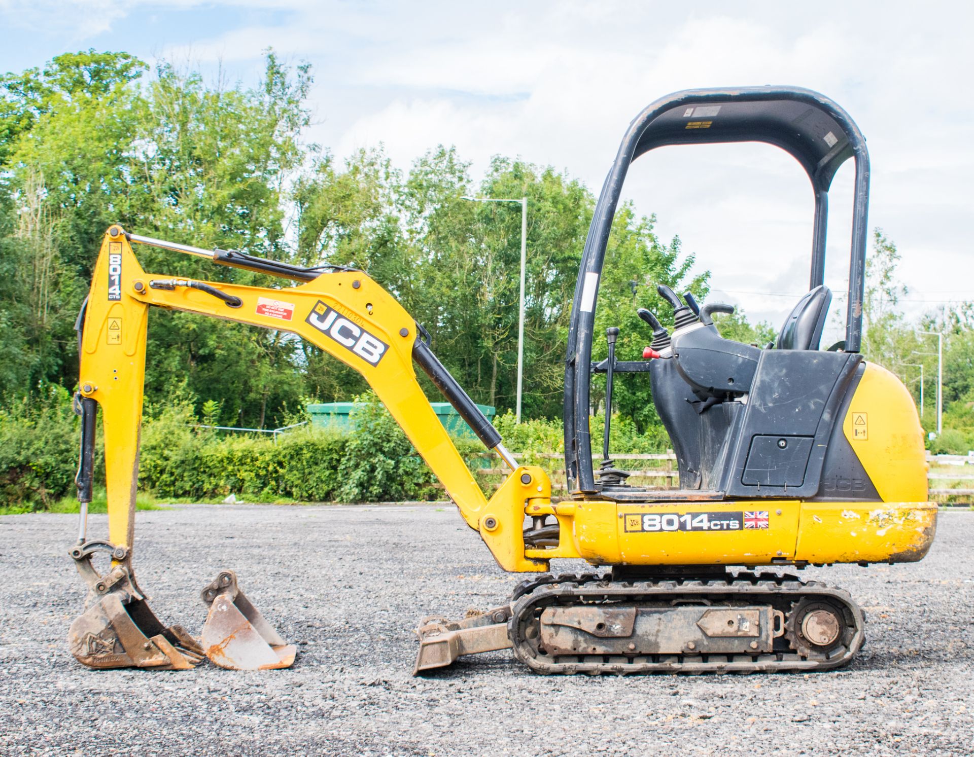 JCB 8014 CTS 1.4 tonne rubber tracked mini excavator Year: 2014 S/N: 70475 Recorded Hours: 1611 - Image 8 of 18