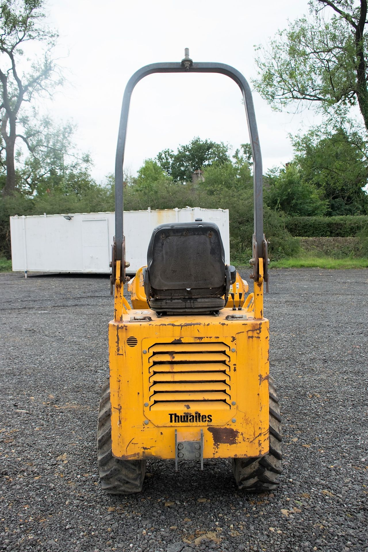 Thwaites 1 tonne hydrostatic hi-tip dumper Year: 2008 S/N: B4745 Recorded Hours: 2204 220E0056 - Image 6 of 18