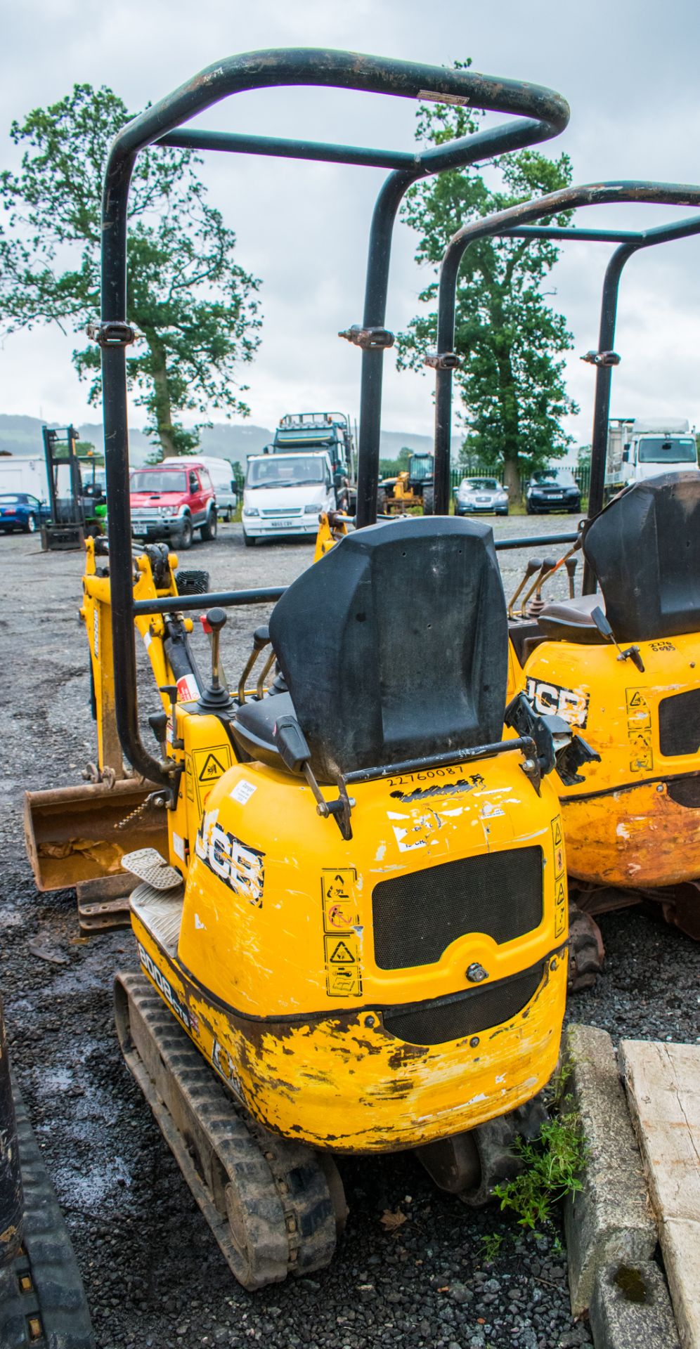 JCB 8008 CTS 0.8 tonne rubber tracked micro excavator Year: 2015 S/N: 10881 Recorded Hours: 1434 - Image 4 of 15