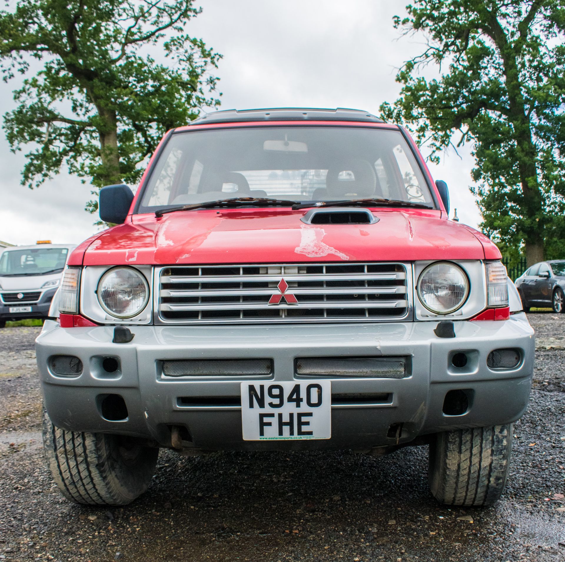 Mitsubishi Shogun 2800 diesel 3 door SUV Registration Number: N940 FHE Date of Registration: 31/12/ - Image 5 of 17