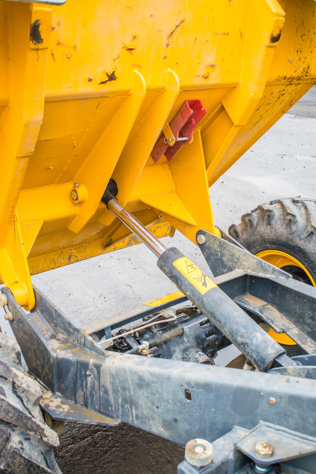 Benford Terex TA3 3 tonne straight skip dumper  Year: 2017 S/N: PA3302 Recorded hours: 603 - Image 14 of 18