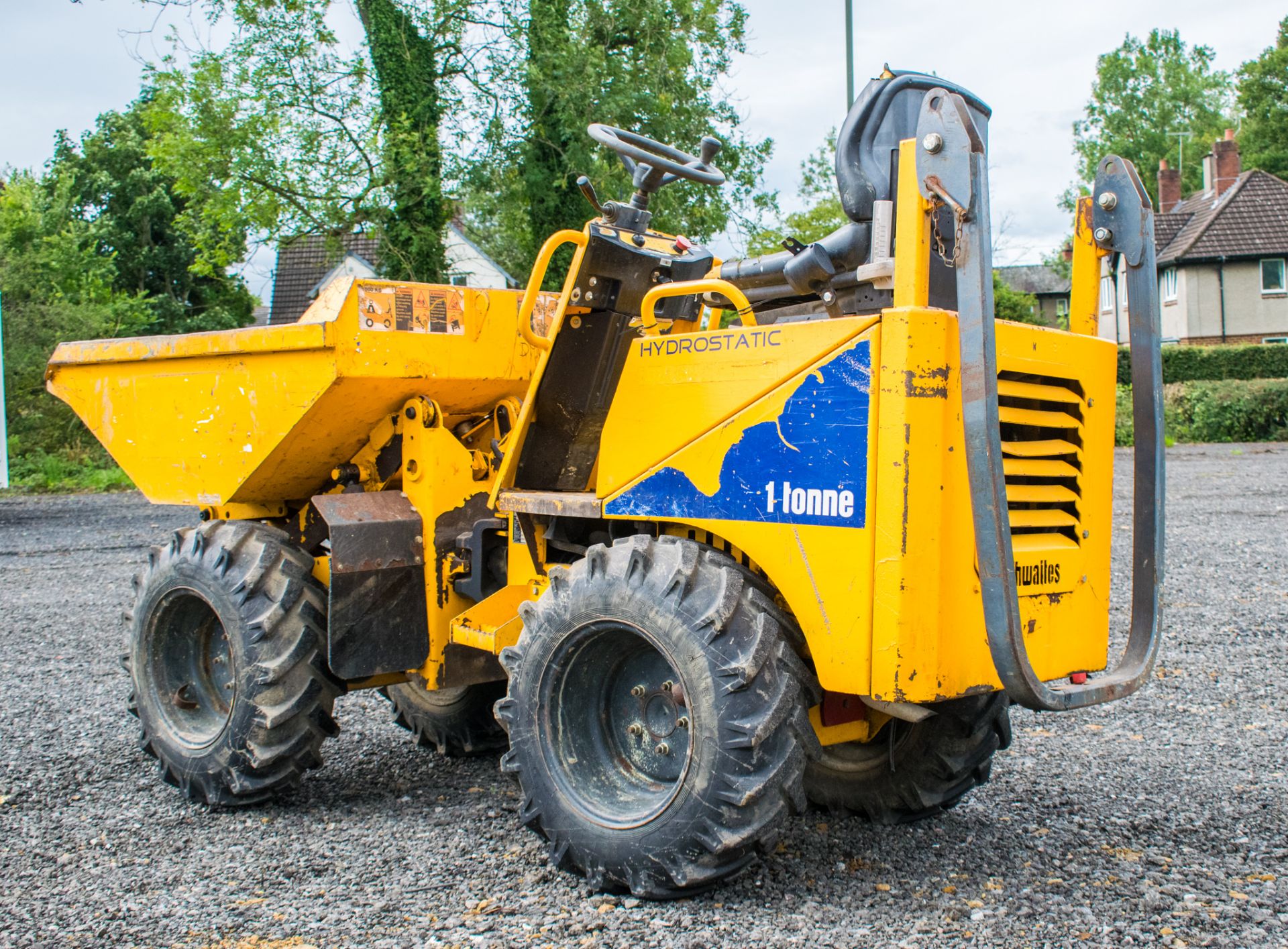 Thwaites 1 tonne hydrostatic hi-tip dumper Year: 2006 S/N: A9414 Recorded Hours: 2196 DMG144 - Image 4 of 18