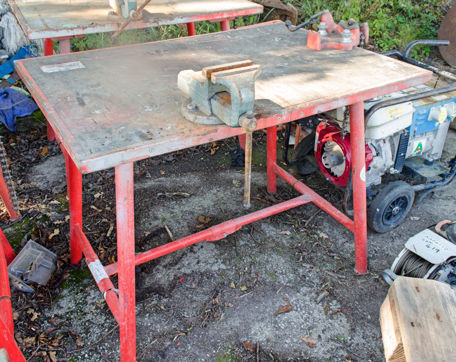 Steel site bench  c/w bench vice and pipe vice  COUC