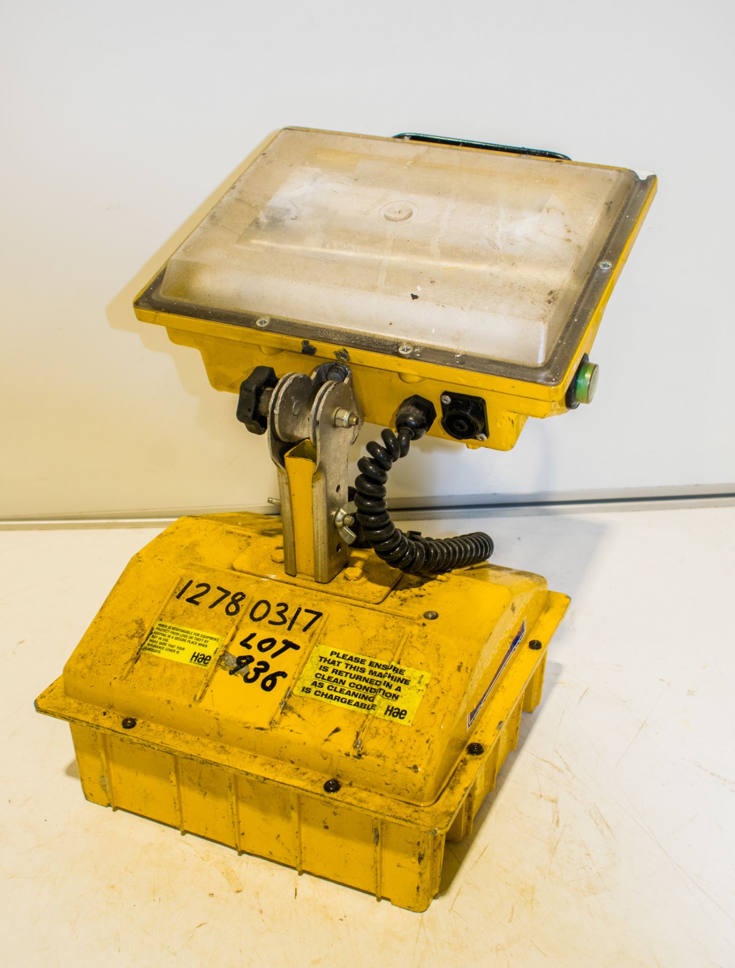 Portable work light ** No charger **