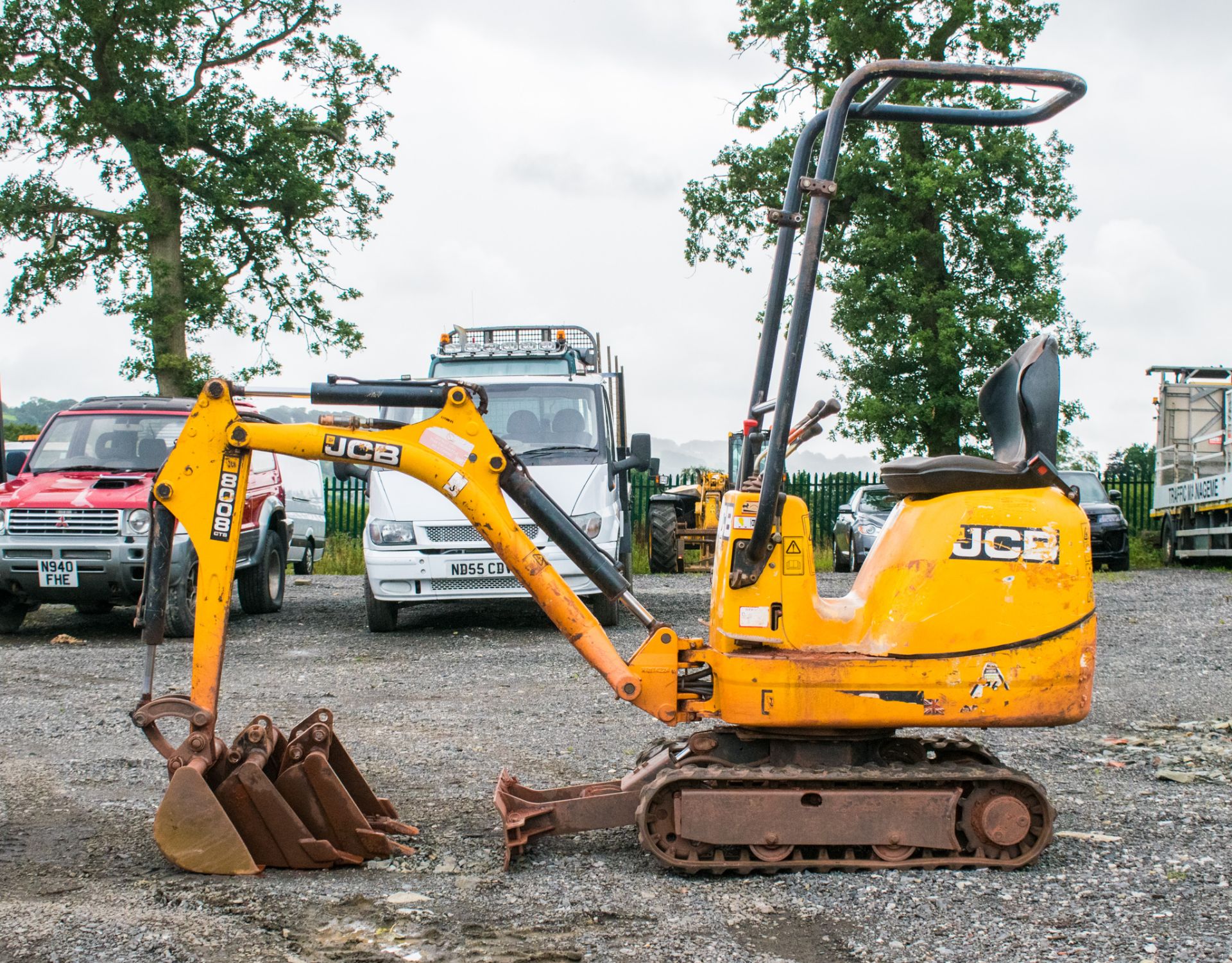 JCB 8008 CTS 0.8 tonne rubber tracked micro excavator Year: 2015 S/N: 10651 Recorded Hours: 905 - Image 7 of 18