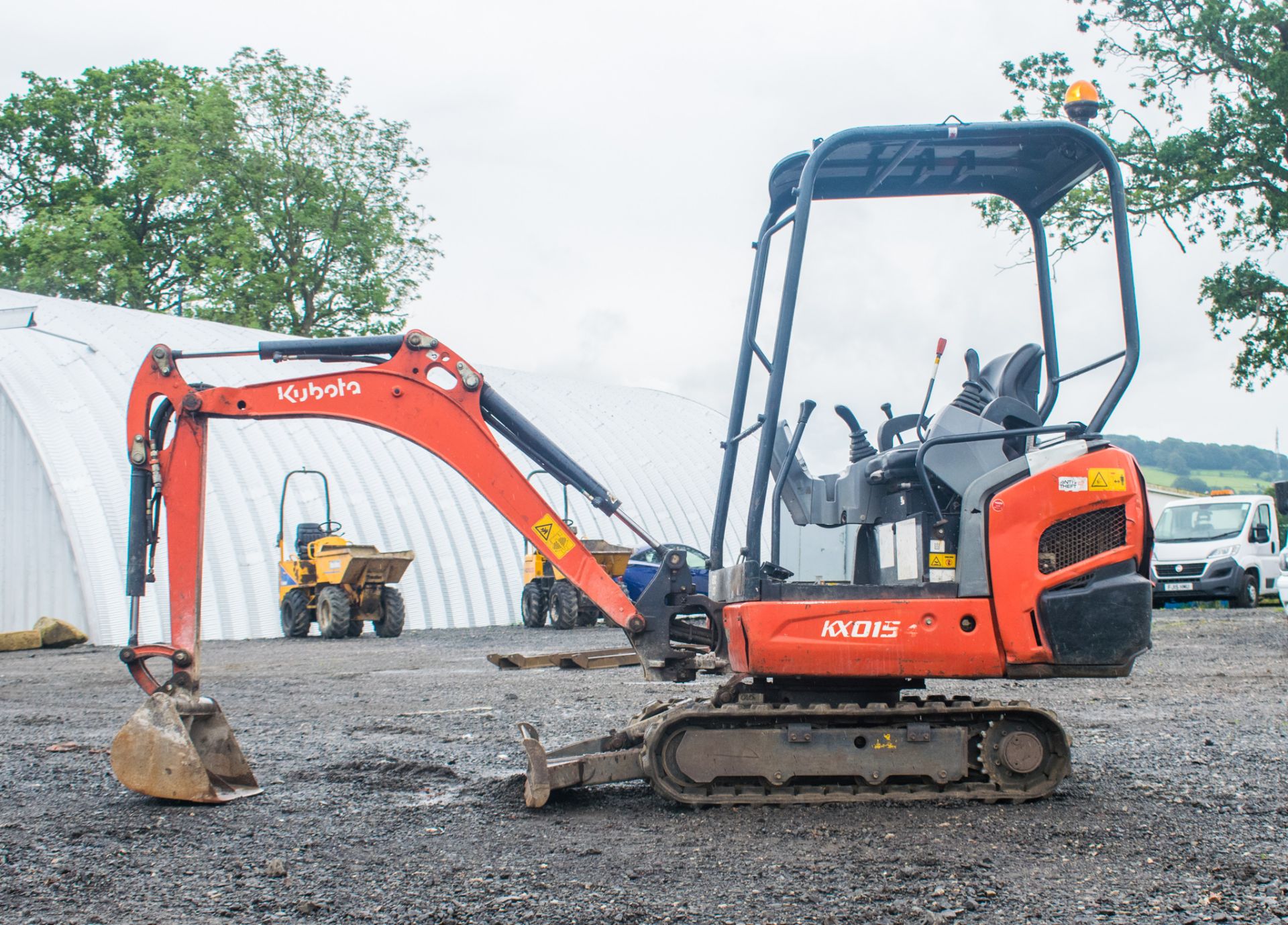 Kubota KX015.4 1.5 tonne rubber tracked mini excavator Year: 2014 S/N: 57322 Recorded Hours: 2297 - Image 6 of 17