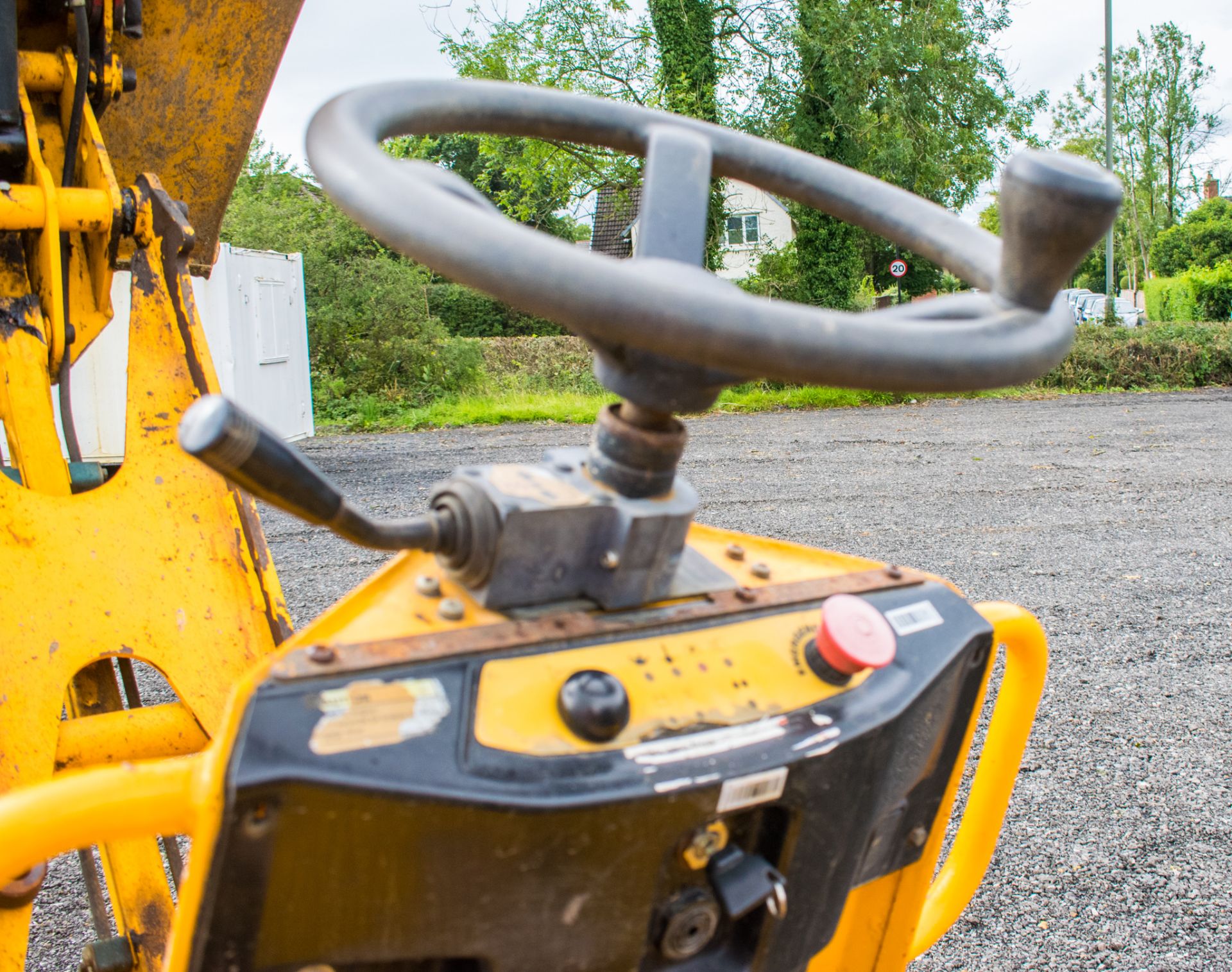 Thwaites 1 tonne hydrostatic hi-tip dumper Year: 2006 S/N: A9414 Recorded Hours: 2196 DMG144 - Image 18 of 18