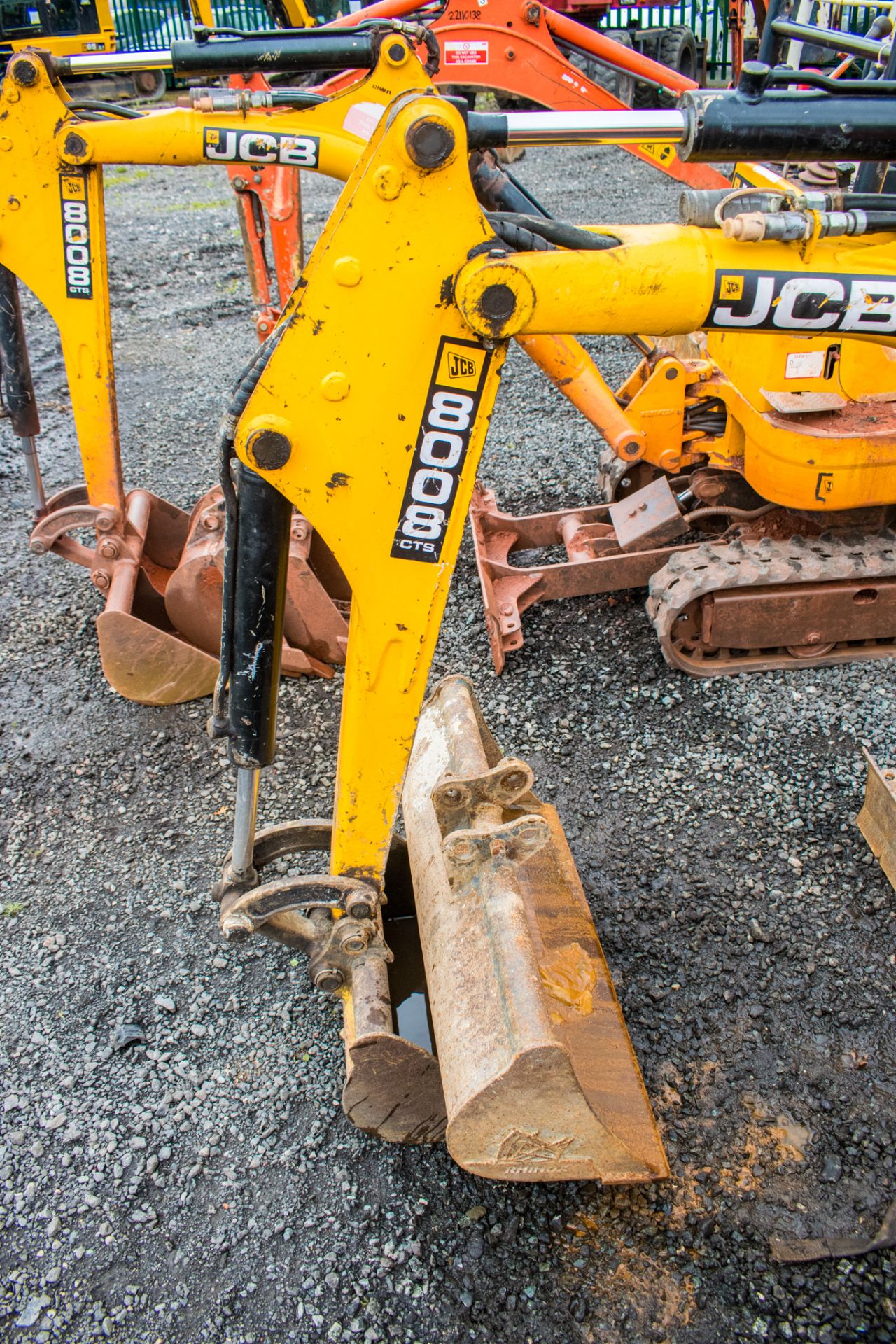 JCB 8008 CTS 0.8 tonne rubber tracked micro excavator Year: 2015 S/N: 10881 Recorded Hours: 1434 - Image 11 of 15