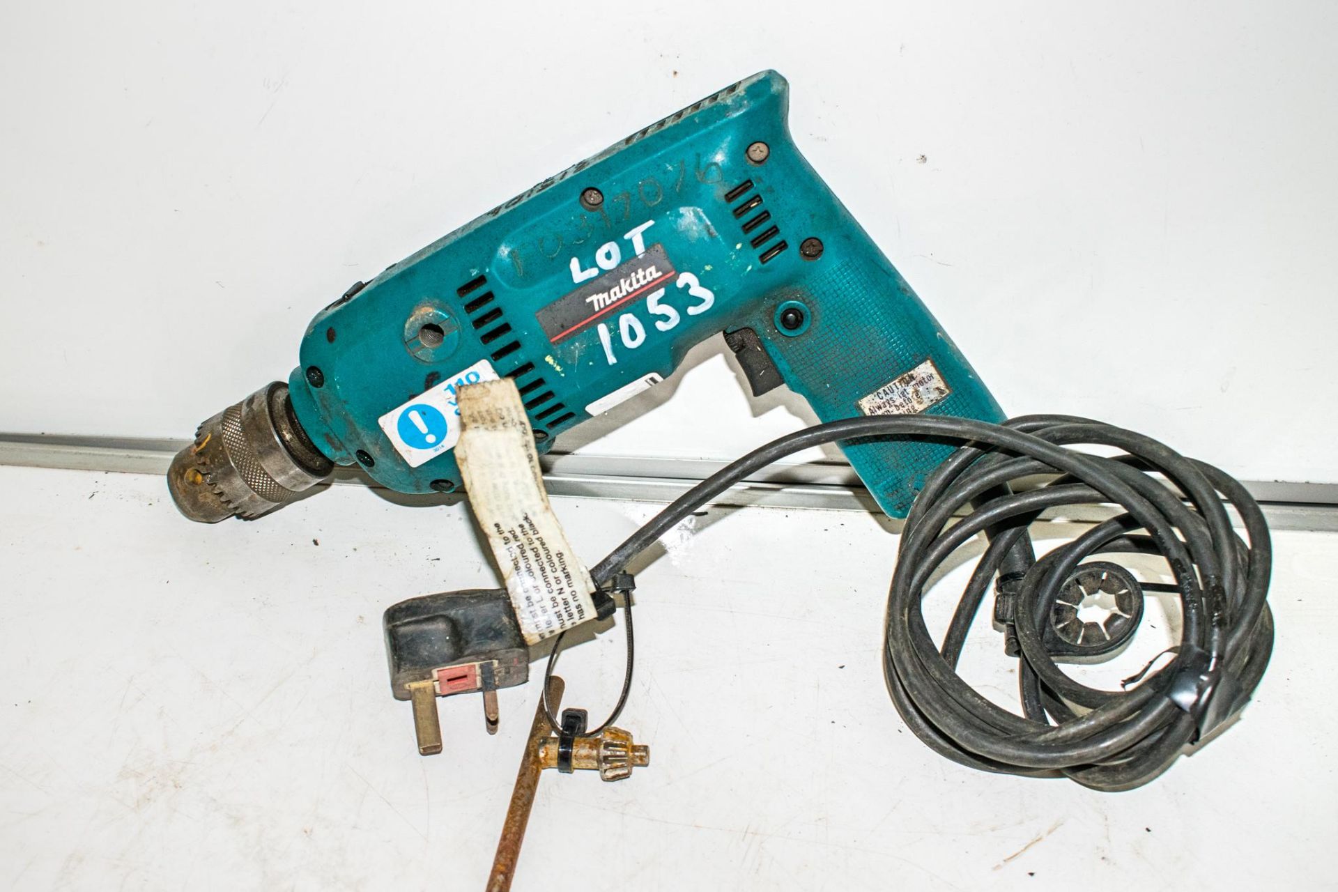 Makita 240v power drill