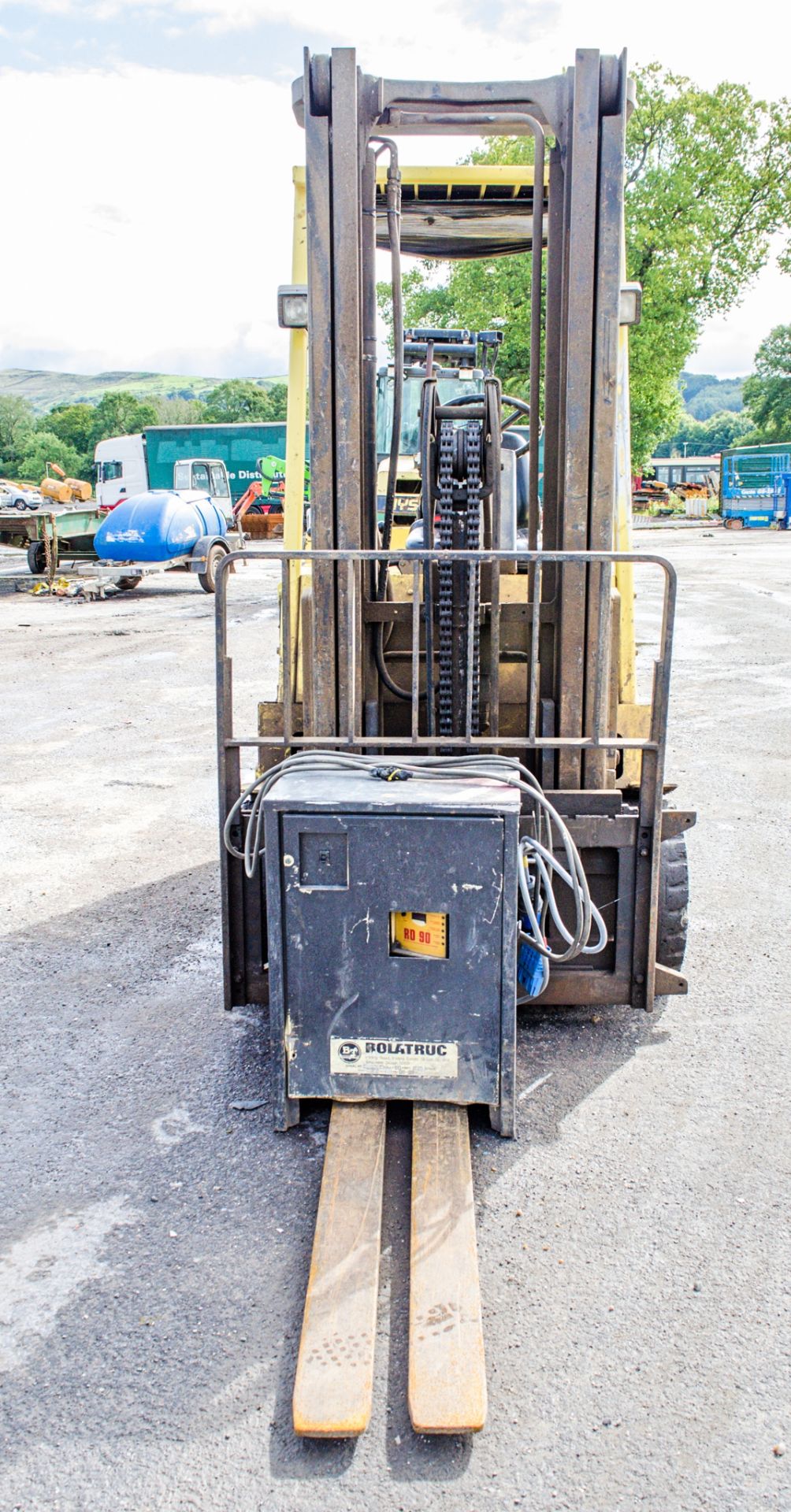 Hyster E4.00 XL 4 tonne battery electric fork lift truck S/N: 37675 Recorded Hours: Not displayed ( - Image 5 of 13