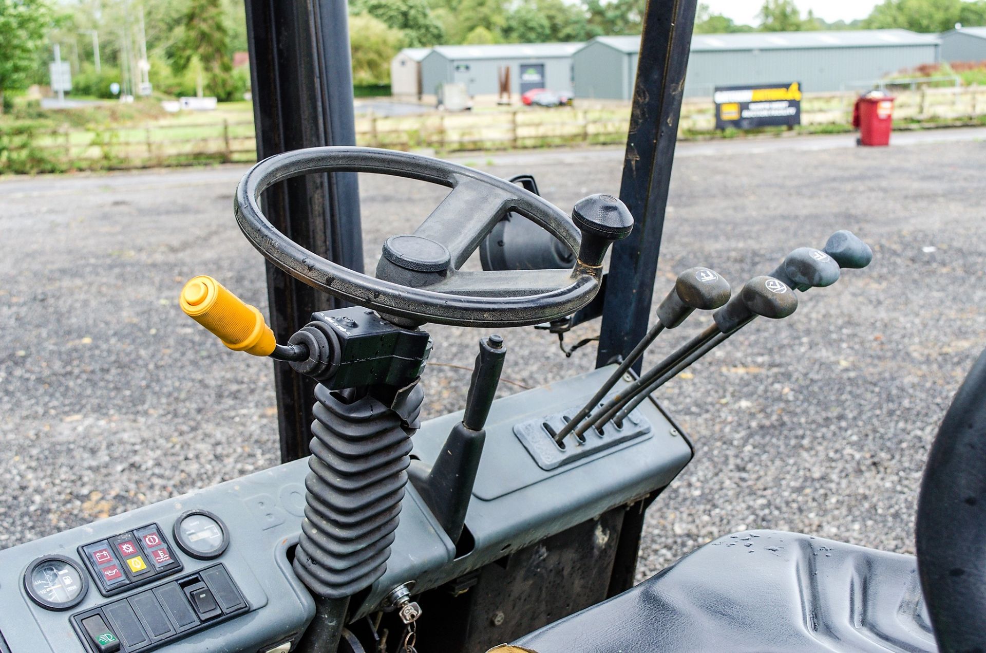 Boss RH25D 2.5 tonne diesel fork lift truck Year: 1993 S/N: 021714 Recorded Hours: 9107 c/w - Image 11 of 15