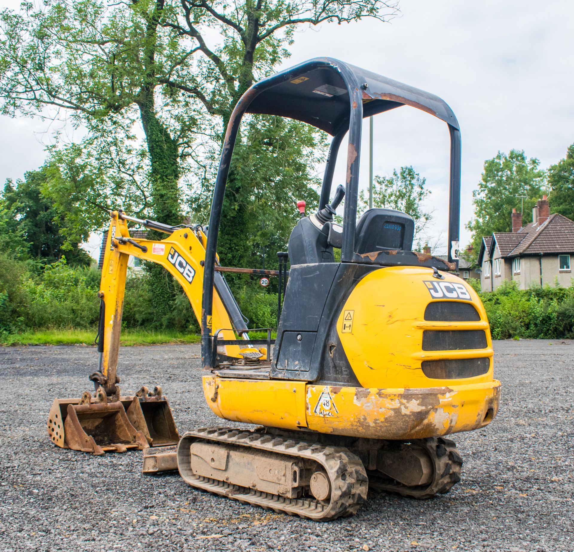 JCB 8014 CTS 1.4 tonne rubber tracked mini excavator  Year: 2014 S/N: 70511 Recorded Hours: 2221 - Image 4 of 17