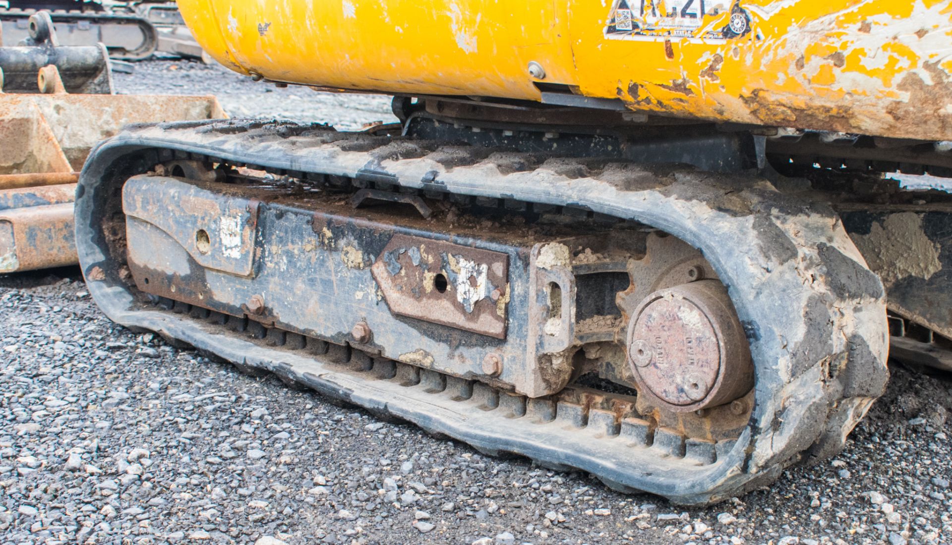 JCB 8014 CTS 1.4 tonne rubber tracked mini excavator  Year: 2014 S/N: 2070505 Recorded Hours: 1417 - Image 9 of 18