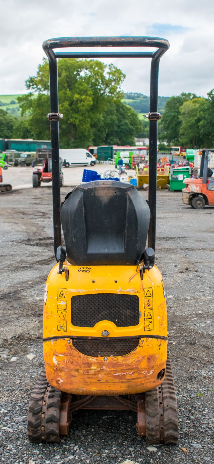 JCB 8008 CTS 0.8 tonne rubber tracked micro excavator Year: 2015 S/N: 10651 Recorded Hours: 905 - Image 6 of 18