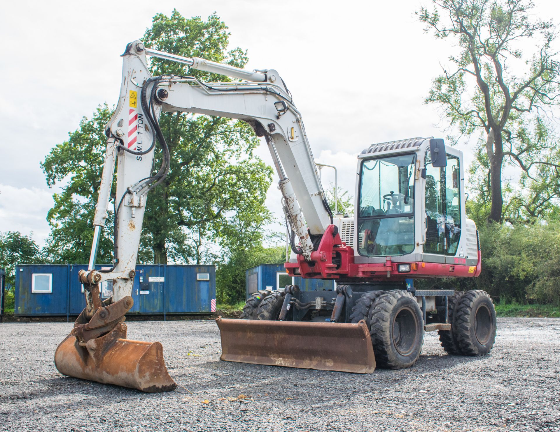 Takeuchi TB 175W 7.5 tonne wheeled excavator Year: 2010 S/N: 175400387 Recorded Hours: 7917 piped,