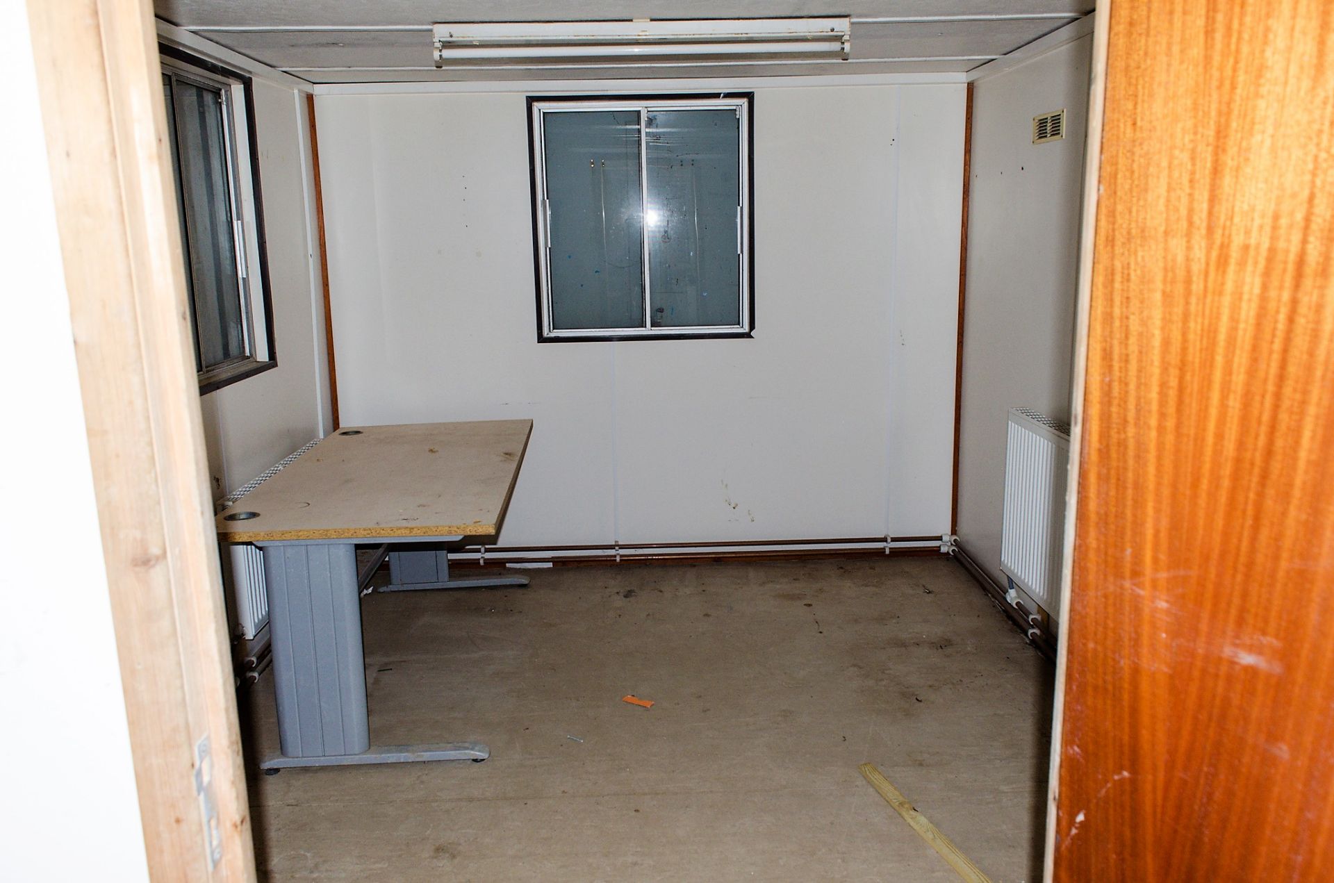 32 ft x 9 ft steel anti vandal office site unit Comprising of: Canteen area & office c/w key - Image 7 of 8
