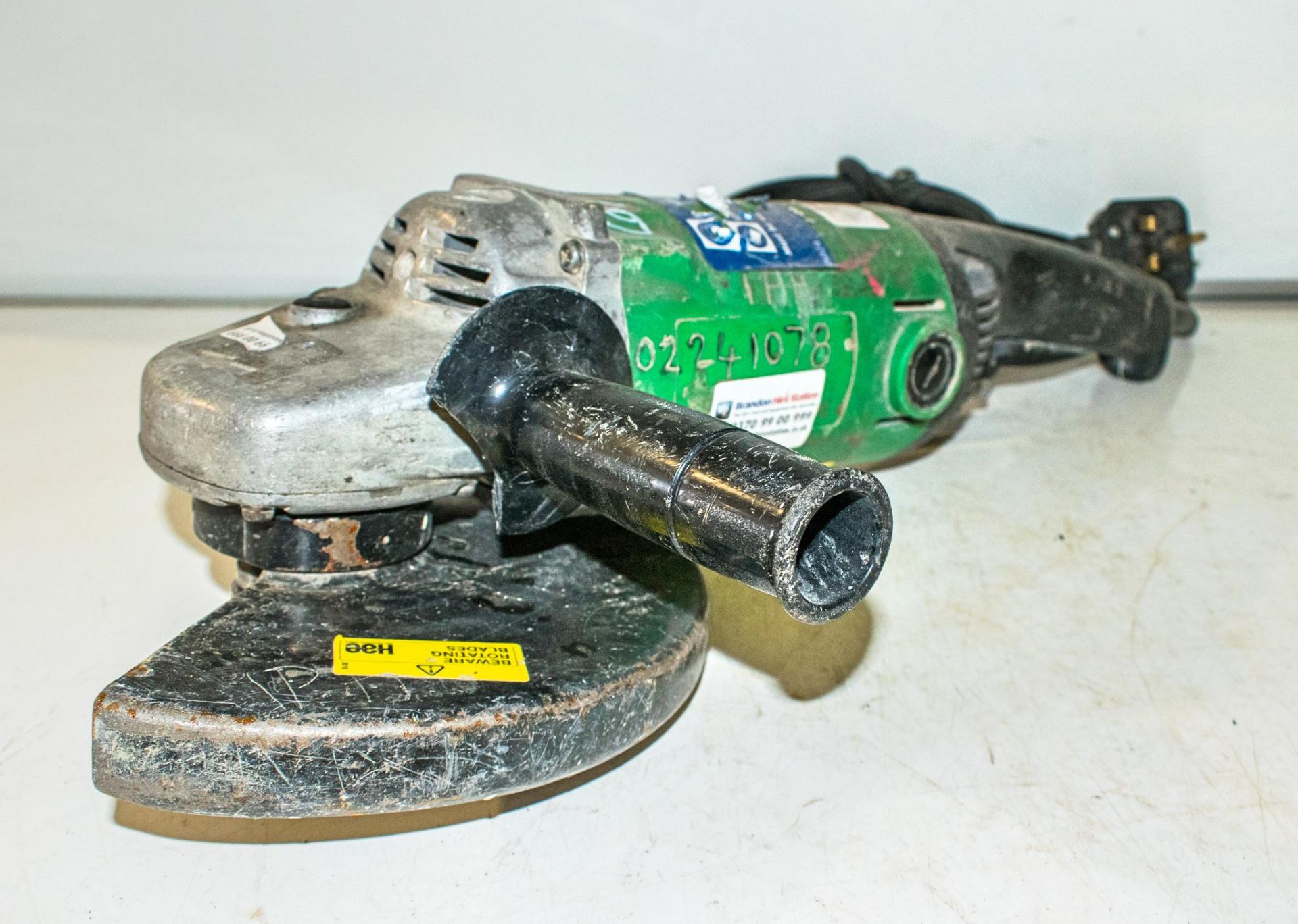 Hitachi 240v 230mm angle grinder