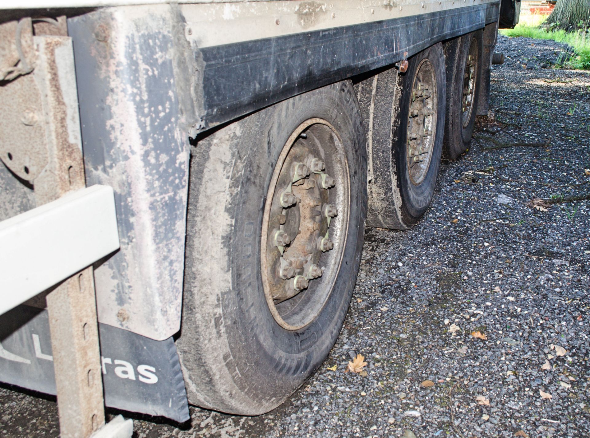Legras tri axle walking floor bulk trailer  VIN: 024158 **This trailer is being sold with the full - Bild 4 aus 8