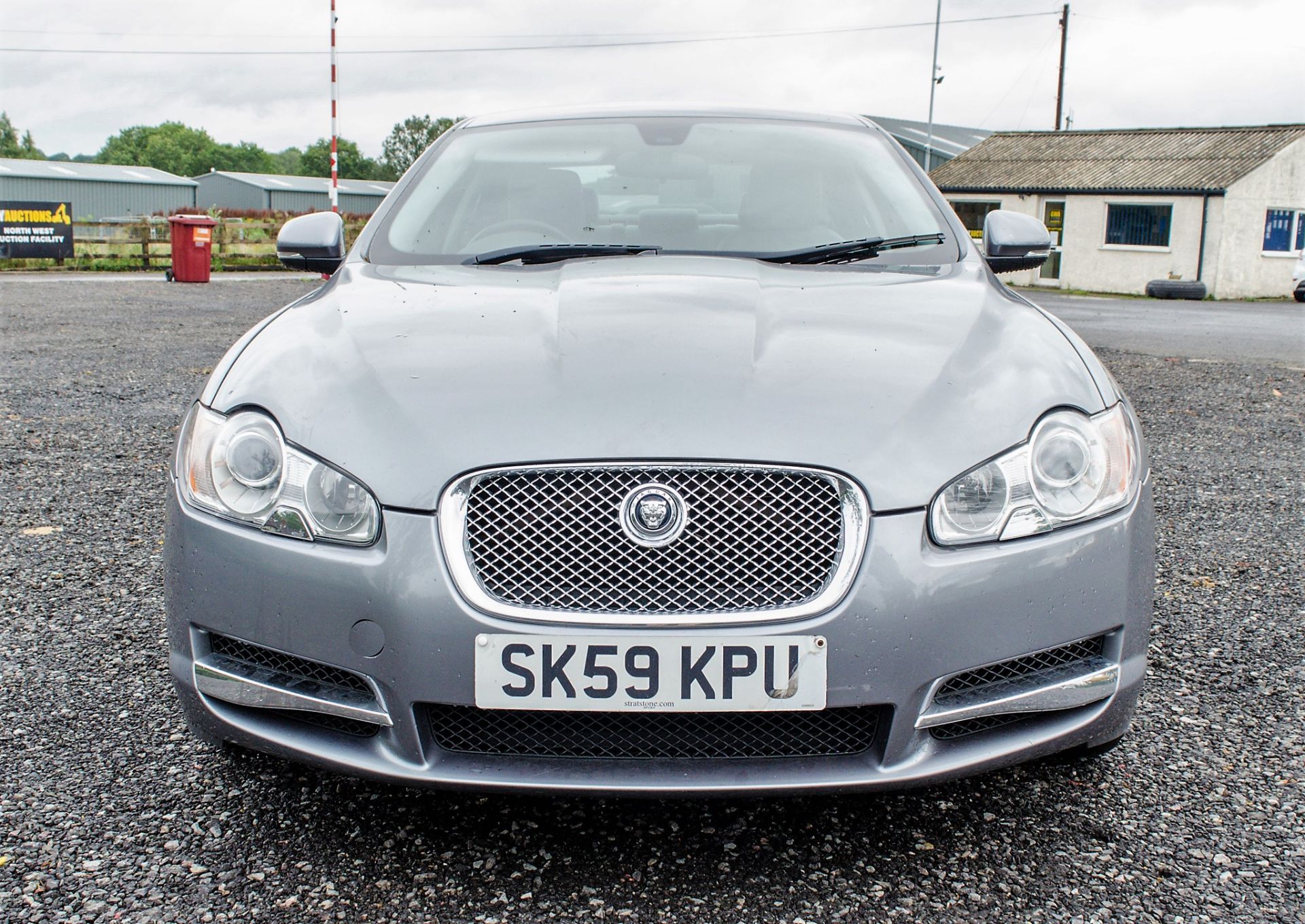 Jaguar XF Luxury V6 3 litre diesel 4 door saloon car Registration Number: SK59 FPU Date of - Image 5 of 33