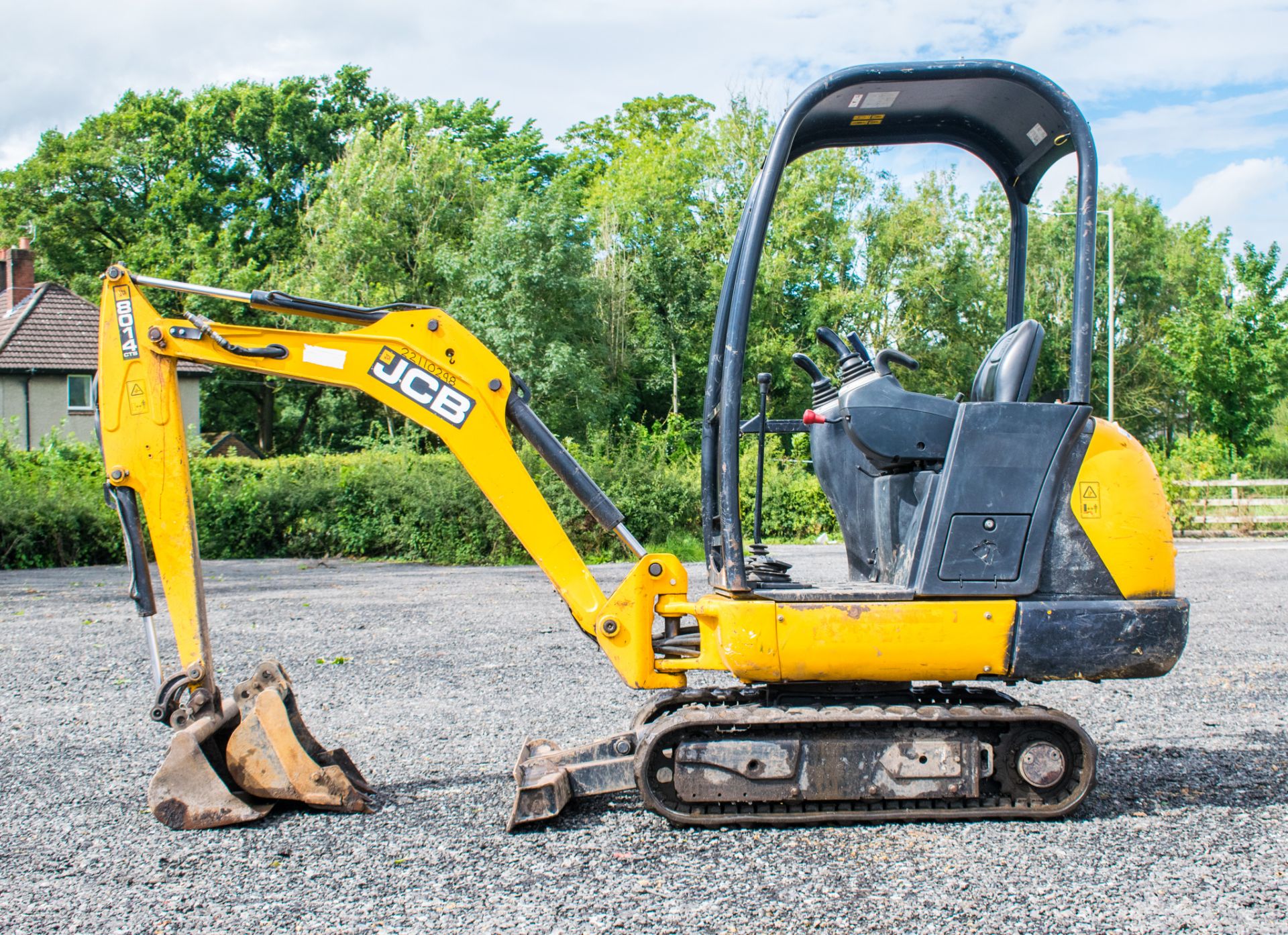 JCB 8014 CTS 1.4 tonne rubber tracked mini excavator Year: 2014 S/N: 770497 Recorded Hours: 1419 - Image 8 of 18