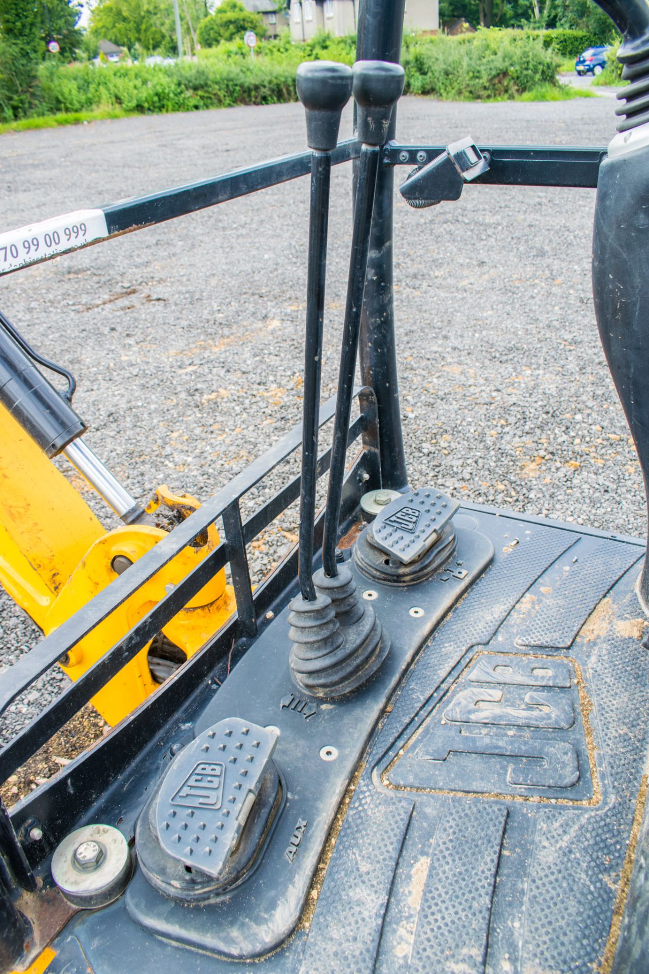 JCB 8014 CTS 1.4 tonne rubber tracked mini excavator  Year: 2014 S/N: 70500 Recorded Hours: 1091 - Image 16 of 18