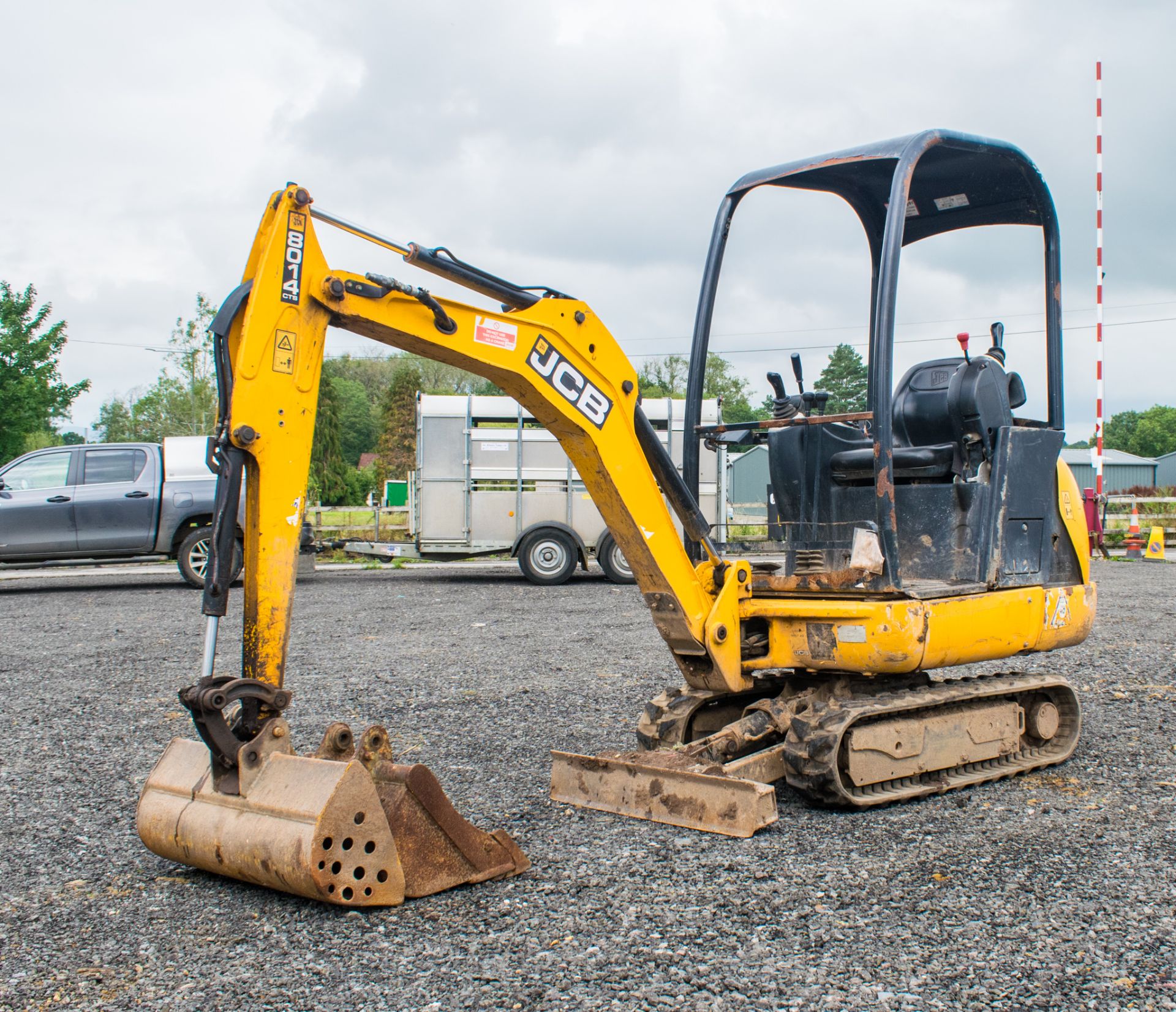 JCB 8014 CTS 1.4 tonne rubber tracked mini excavator  Year: 2014 S/N: 70511 Recorded Hours: 2221
