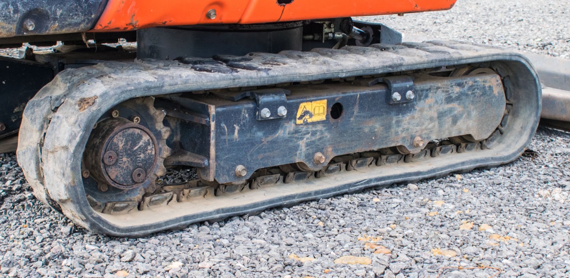 Kubota KX015.4 1.5 tonne rubber tracked mini excavator  Year: 2014 S/N: 57909 Recorded Hours: 1241 - Image 9 of 18