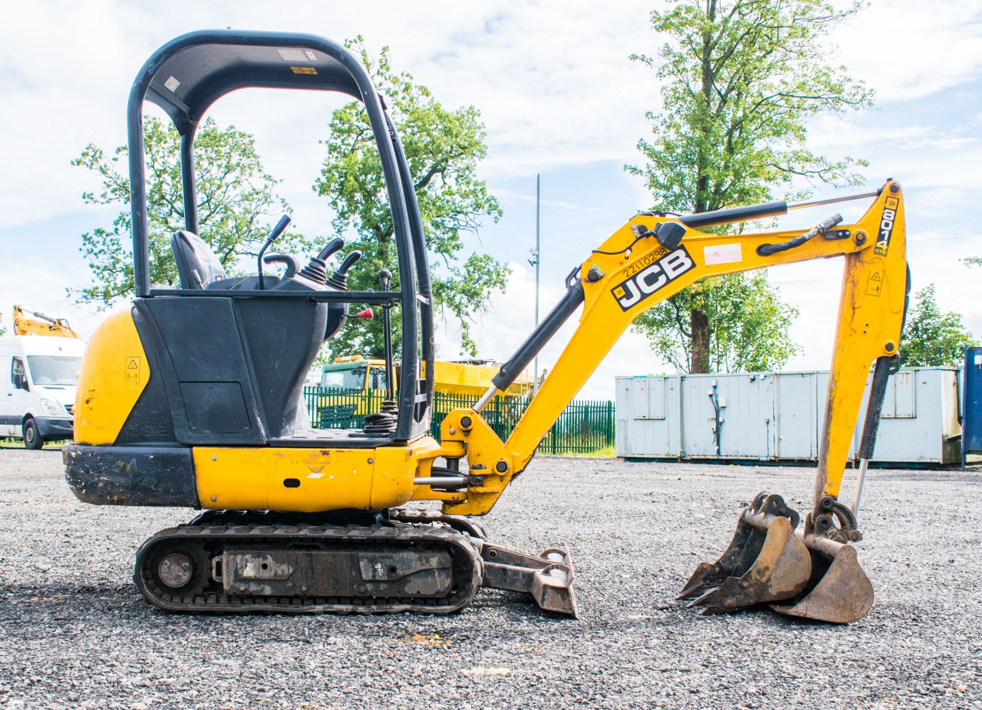 JCB 8014 CTS 1.4 tonne rubber tracked mini excavator Year: 2014 S/N: 770497 Recorded Hours: 1419 - Image 7 of 18