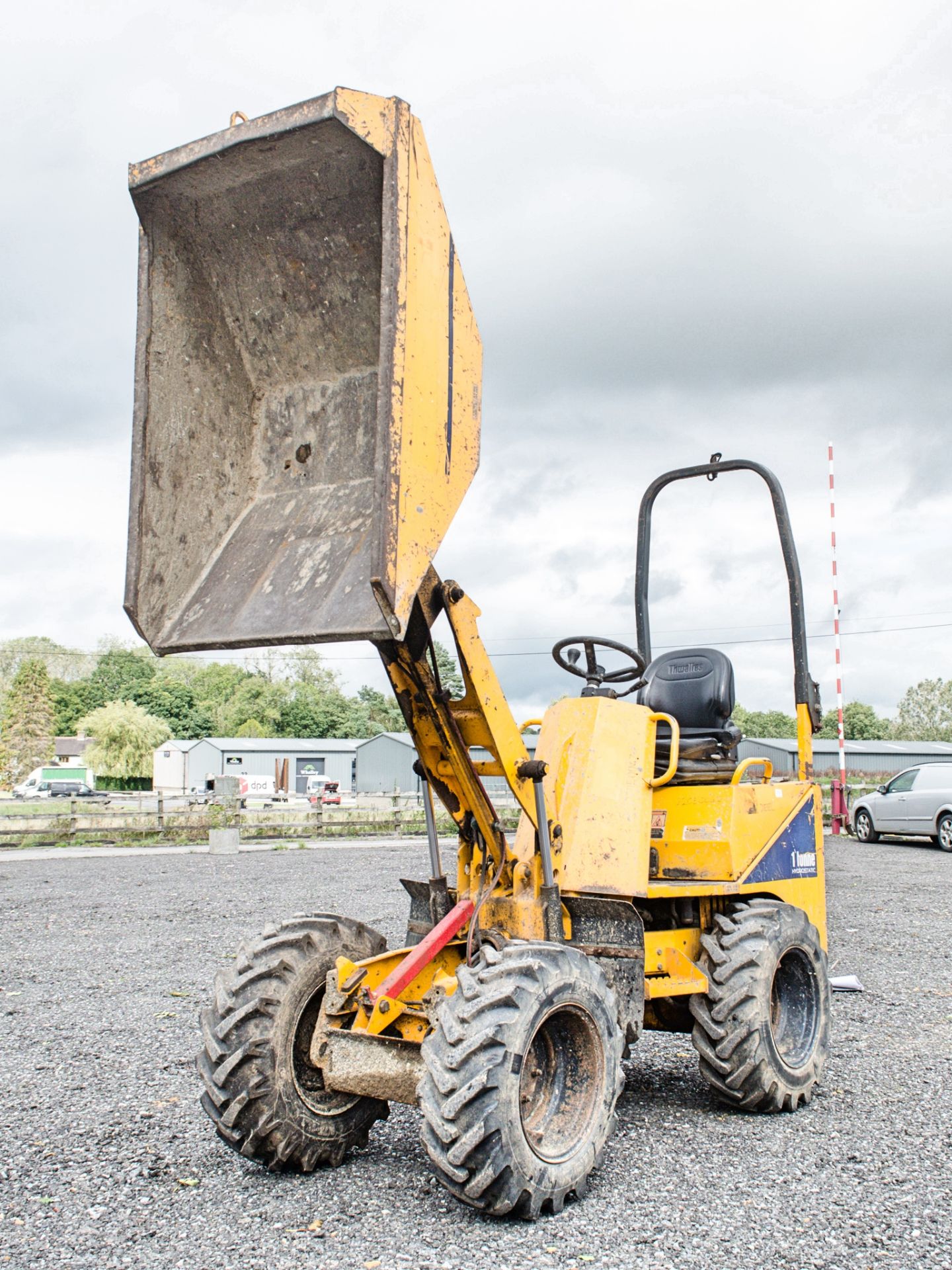 Thwaites 1 tonne hydrostatic hi-tip dumper Year: 2008 S/N: B4883 Recorded Hours: 1848 220E0047 - Image 9 of 22