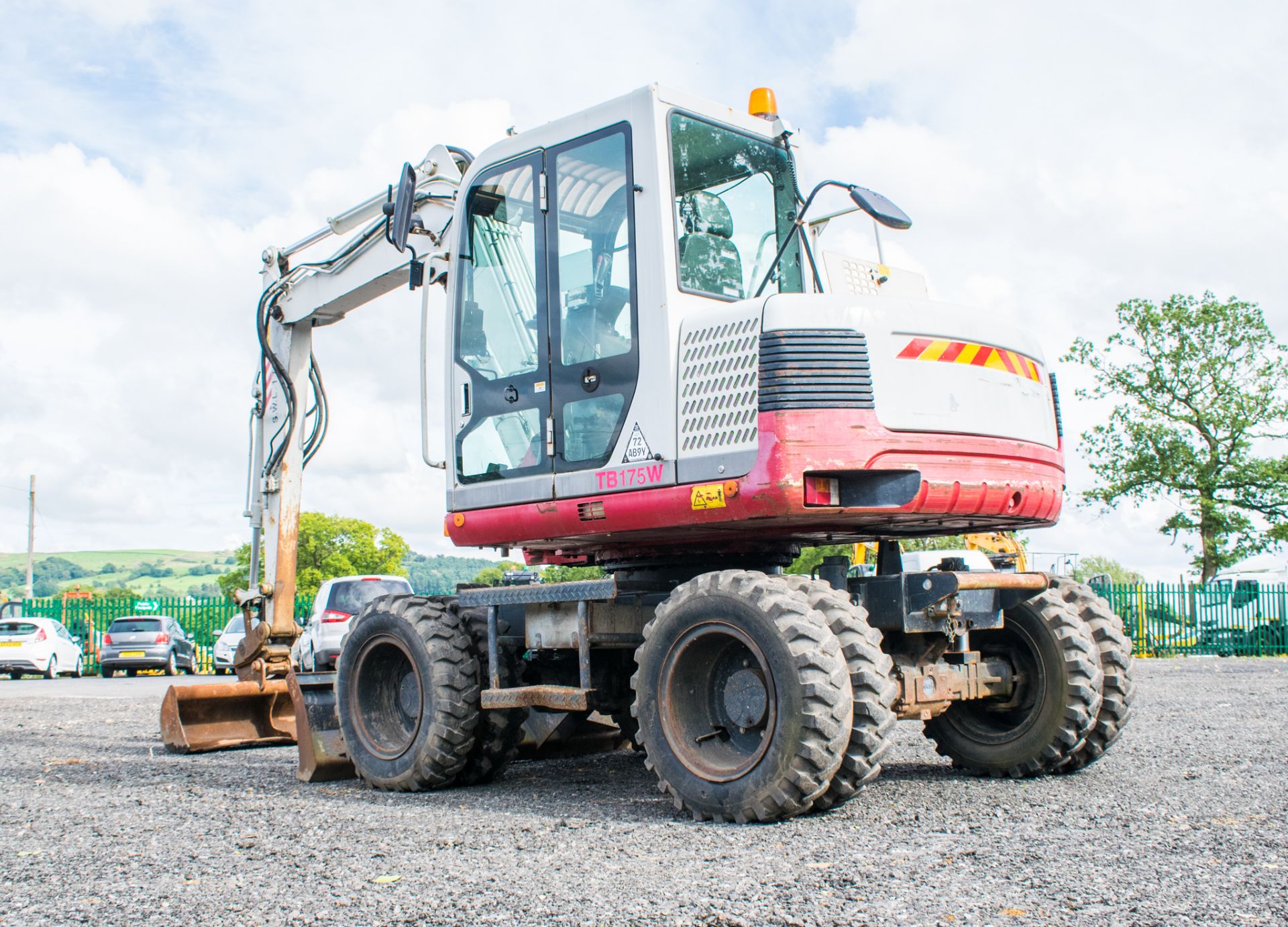 Takeuchi TB 175W 7.5 tonne wheeled excavator Year: 2010 S/N: 175400387 Recorded Hours: 7917 piped, - Image 4 of 20