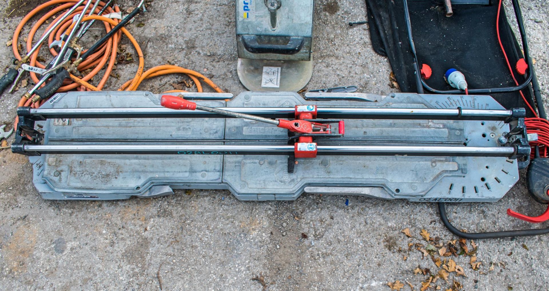 Rubi tile cutter