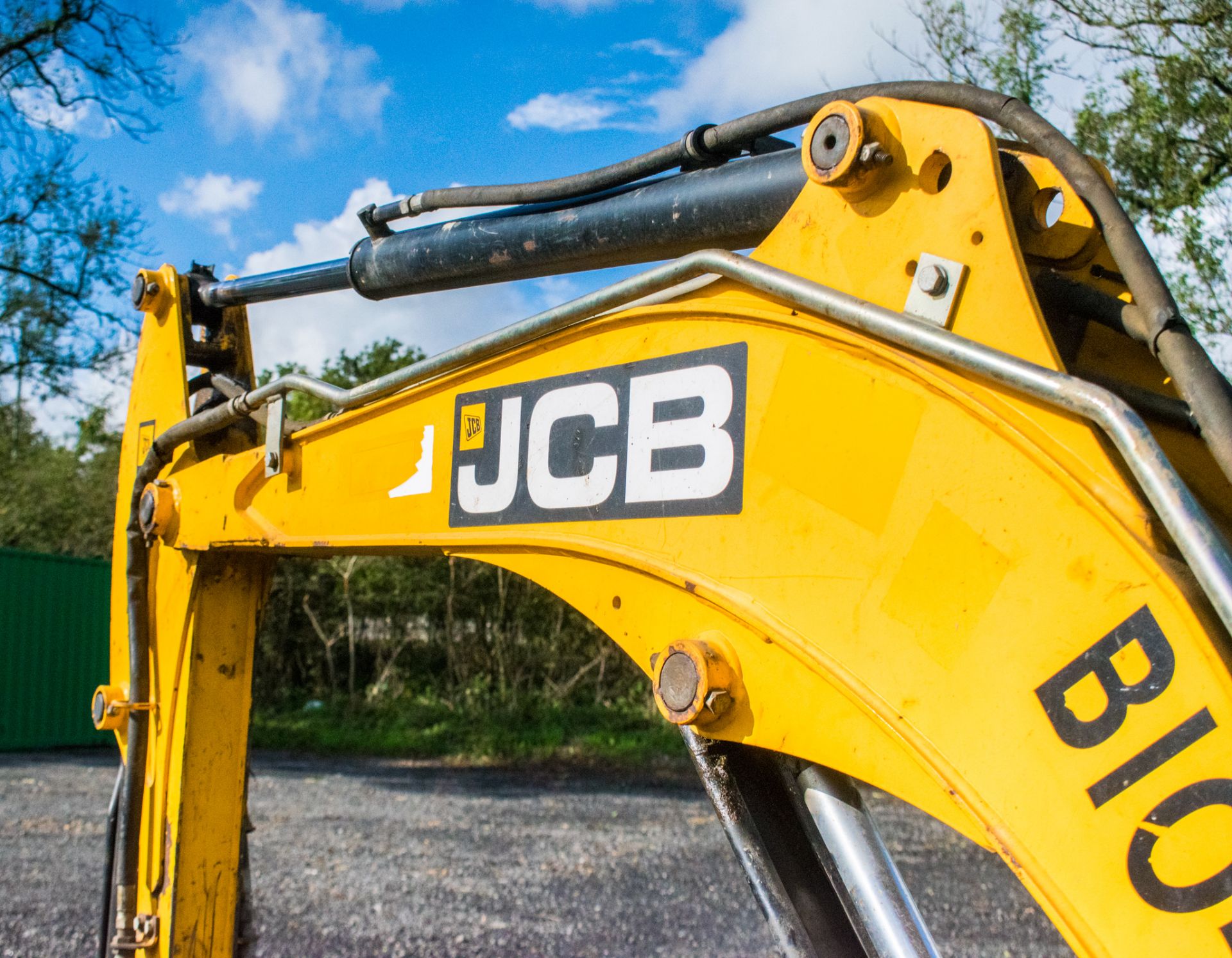 JCB 8030 ZTS 3 tonne zero tail swing rubber tracked excavator Year: 2013 S/N: 2021812 Recorded - Image 10 of 18