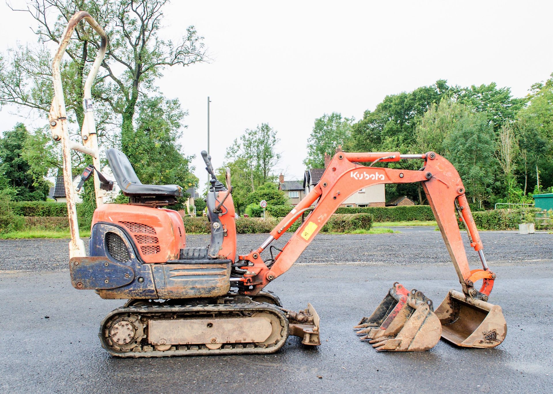 Kubota KX008-3 0.8 tonne rubber tracked micro excavator Year: 2006 S/N: Recorded Hours: 4224 - Image 8 of 17