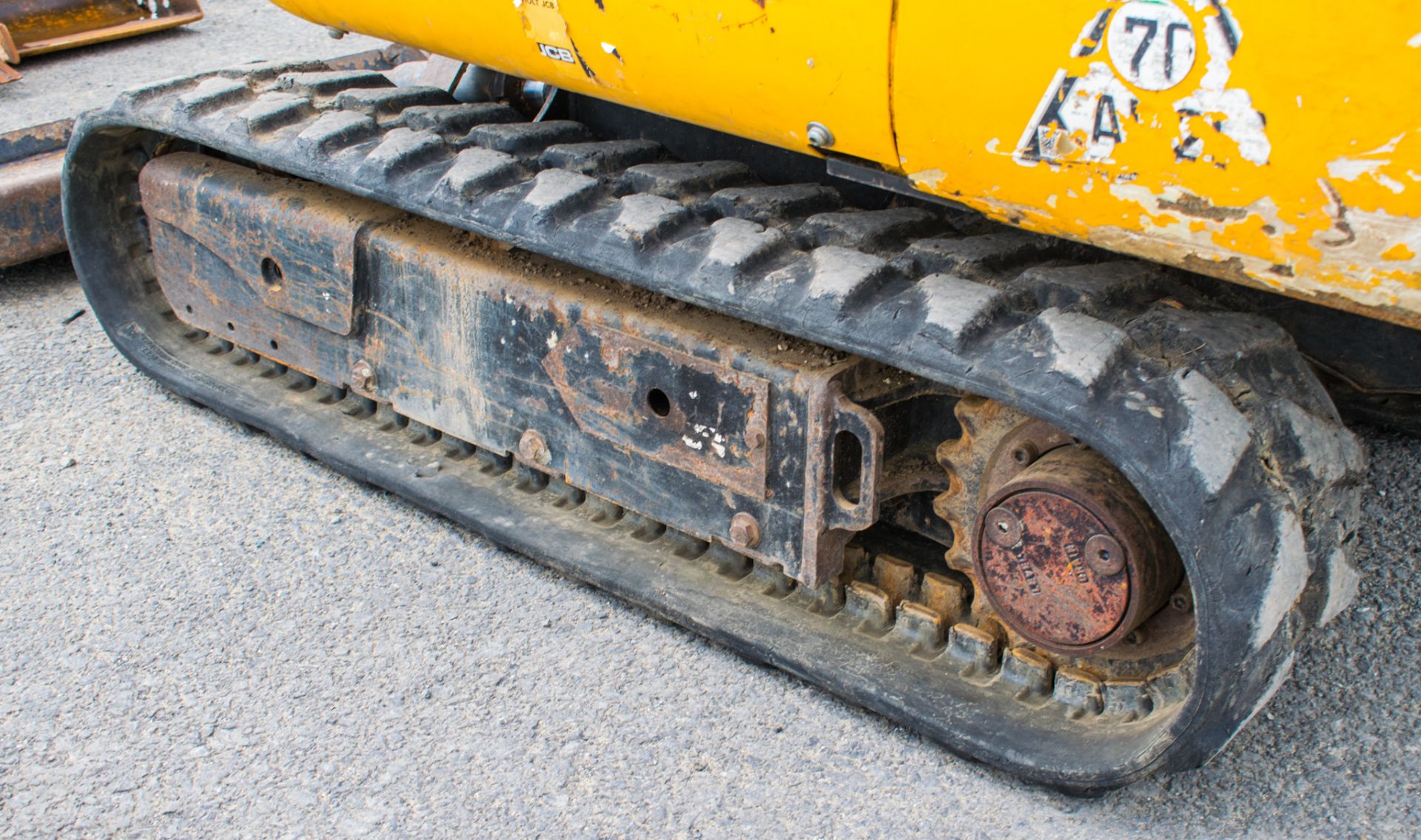 JCB 8014 CTS 1.4 tonne rubber tacked mini excavator  Year: 2014 S/N: 70495 Recorded Hour: 1706 - Image 9 of 17