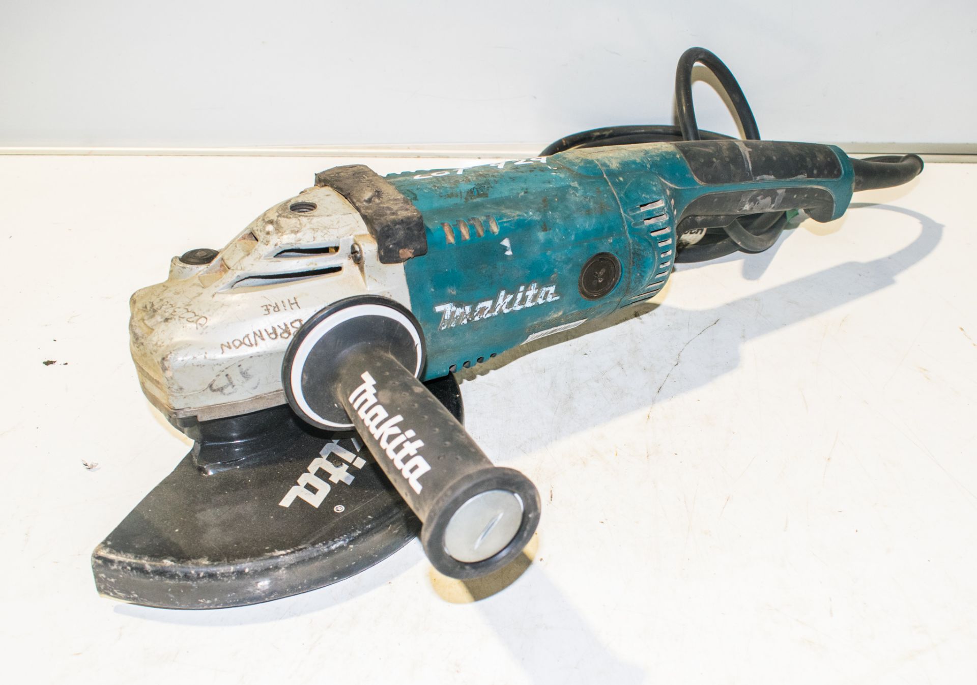 Makita 110v 230mm angle grinder