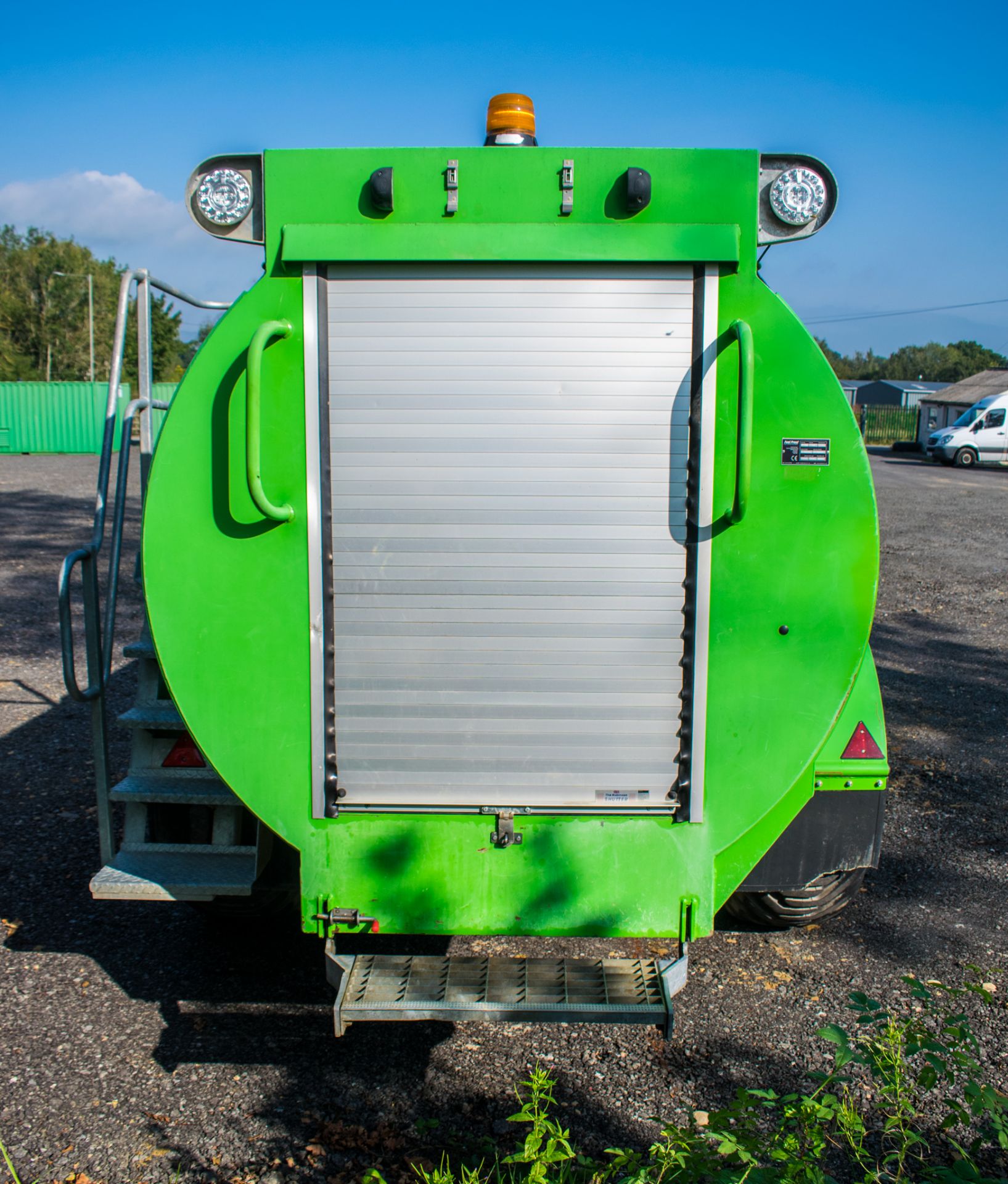 Cross Plant 9000 litre bunded fuel bowser Year: 2018 S/N: 26843 c/w: petrol driven pump , delivery - Image 7 of 10