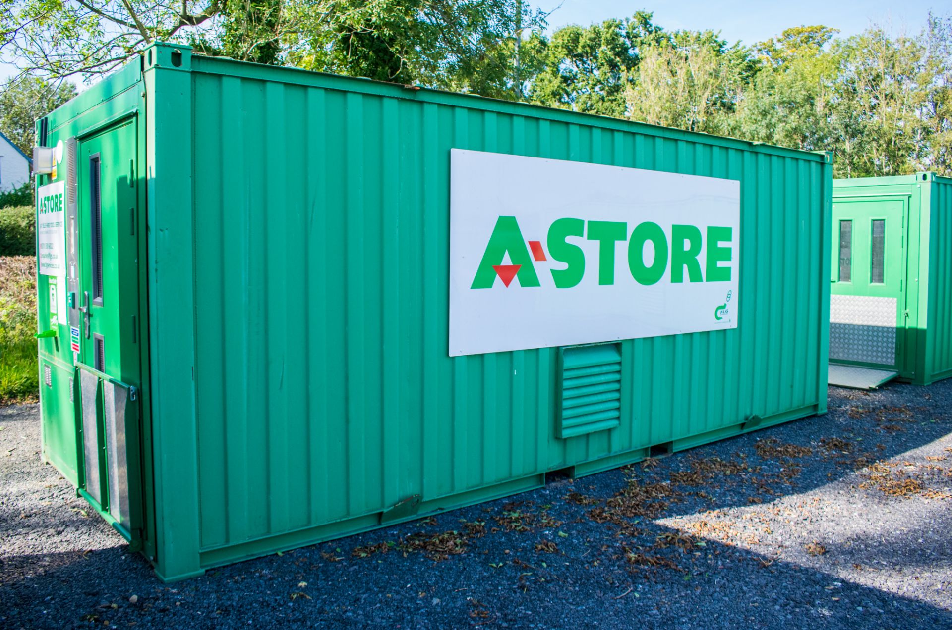 21ft x 9ft steel tool storage site unit Comprising of: Lobby and tool store room  c/w: Electronic