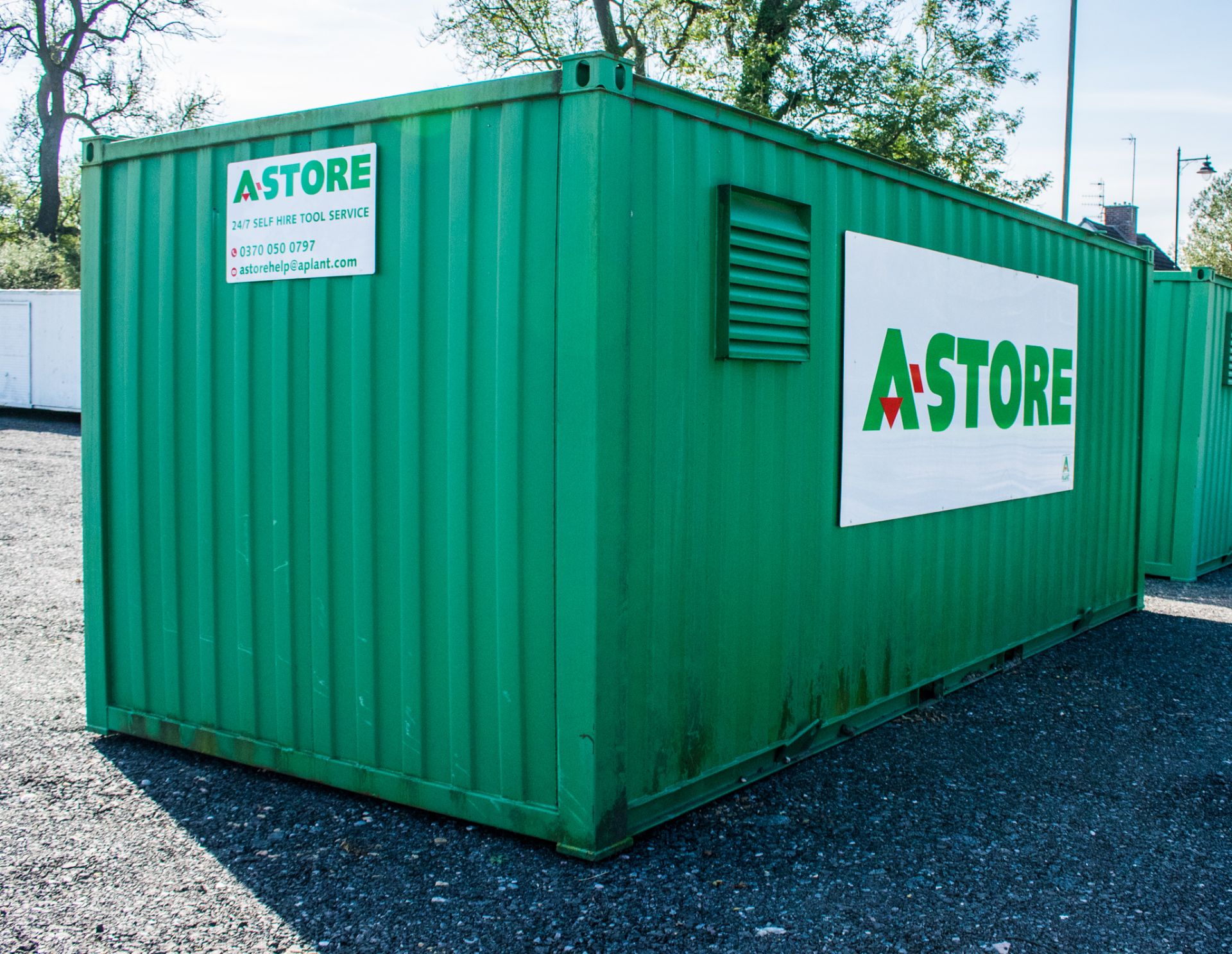 21ft x 9ft steel tool storage site unit Comprising of: Lobby and tool store room  c/w: Electronic - Image 3 of 8