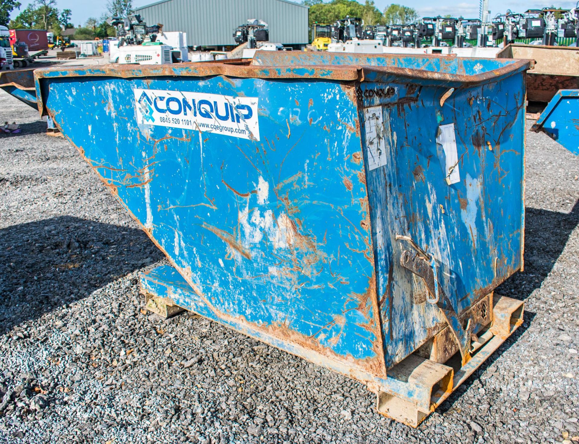 Conquip tipping skip - Image 2 of 2
