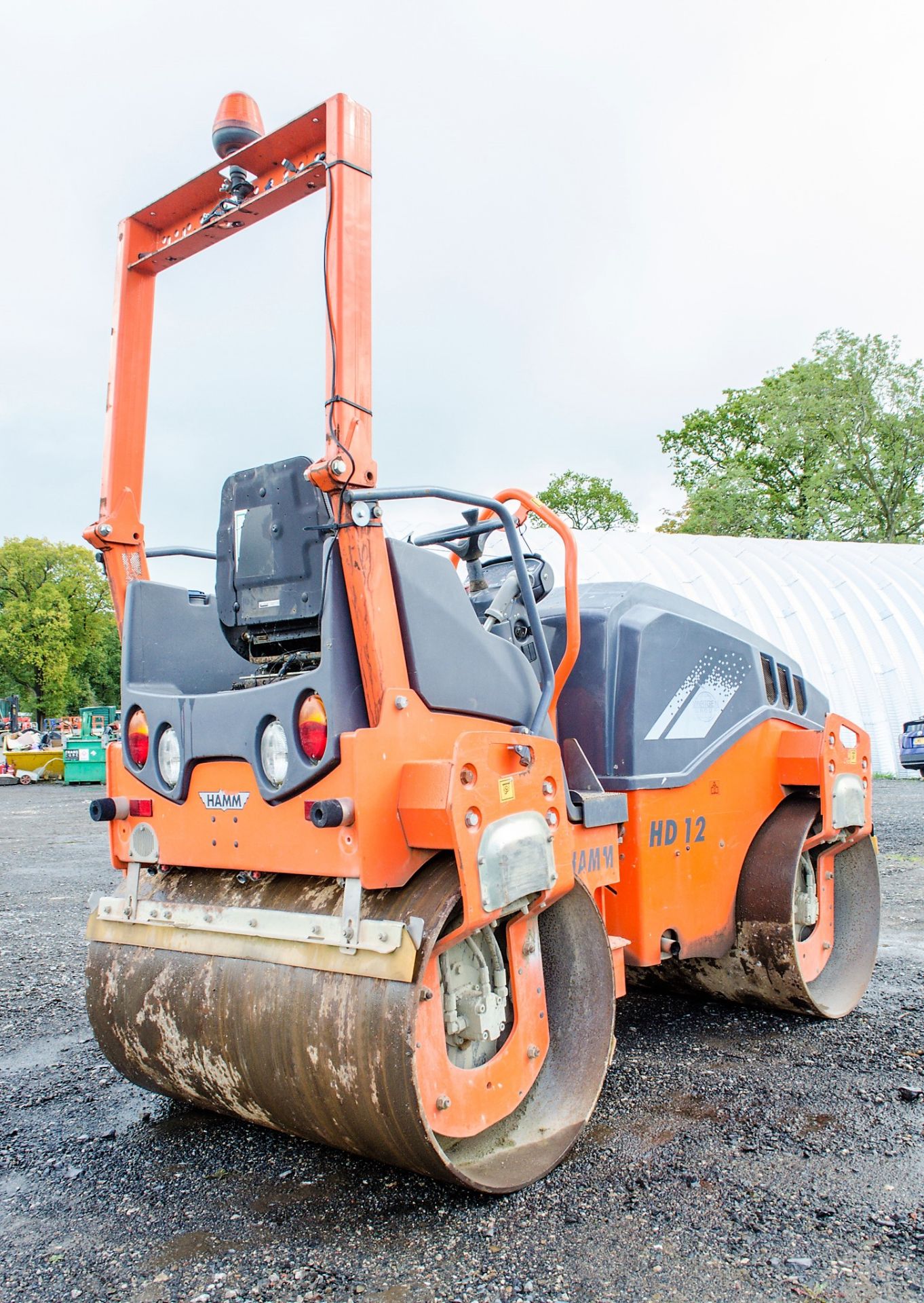 Hamm HD12 double drum ride on roller Year: 2013 S/N: H2004212 Recorded Hours: 625 A603780 - Image 3 of 17