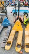 Hand hydraulic pallet truck