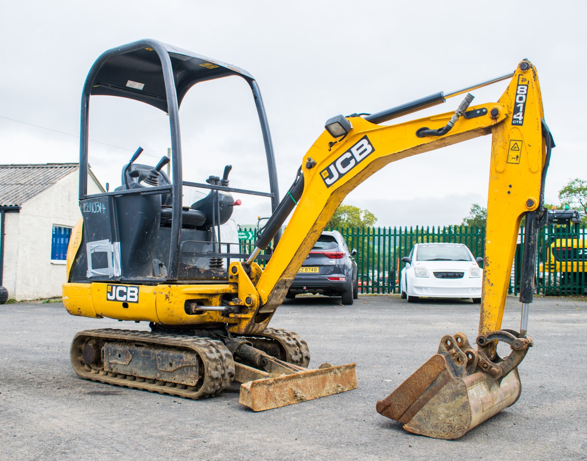 JCB 8014 CTS 1.4 tonne rubber tracked mini excavator  Year: 2014 S/N: 70481 Recorded Hour: 1527 - Image 2 of 17