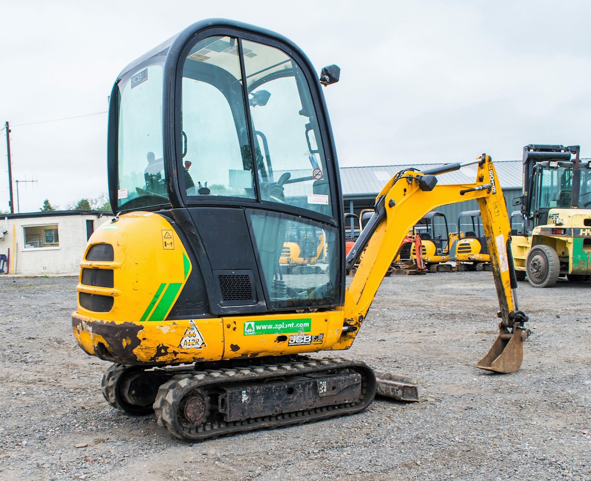 JCB 8016 1.6 tonne rubber tracked excavator  Year: 2013 S/N: 71469 Recorded Hours: 1855 A602773 - Image 3 of 18