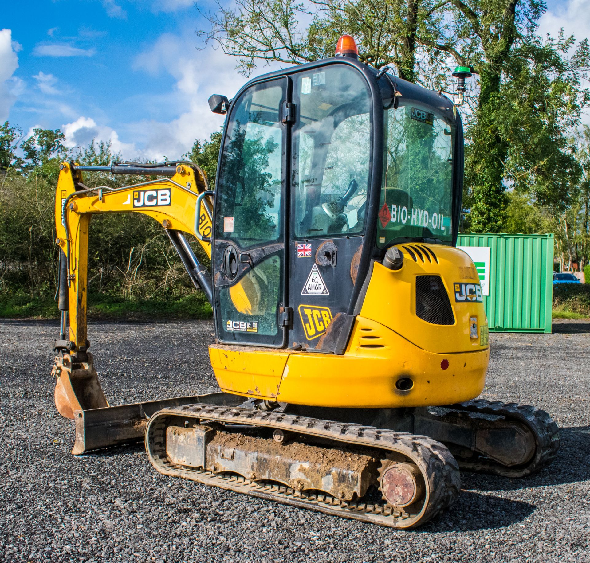 JCB 8030 ZTS 3 tonne zero tail swing rubber tracked excavator Year: 2013 S/N: 2021812 Recorded - Image 2 of 18