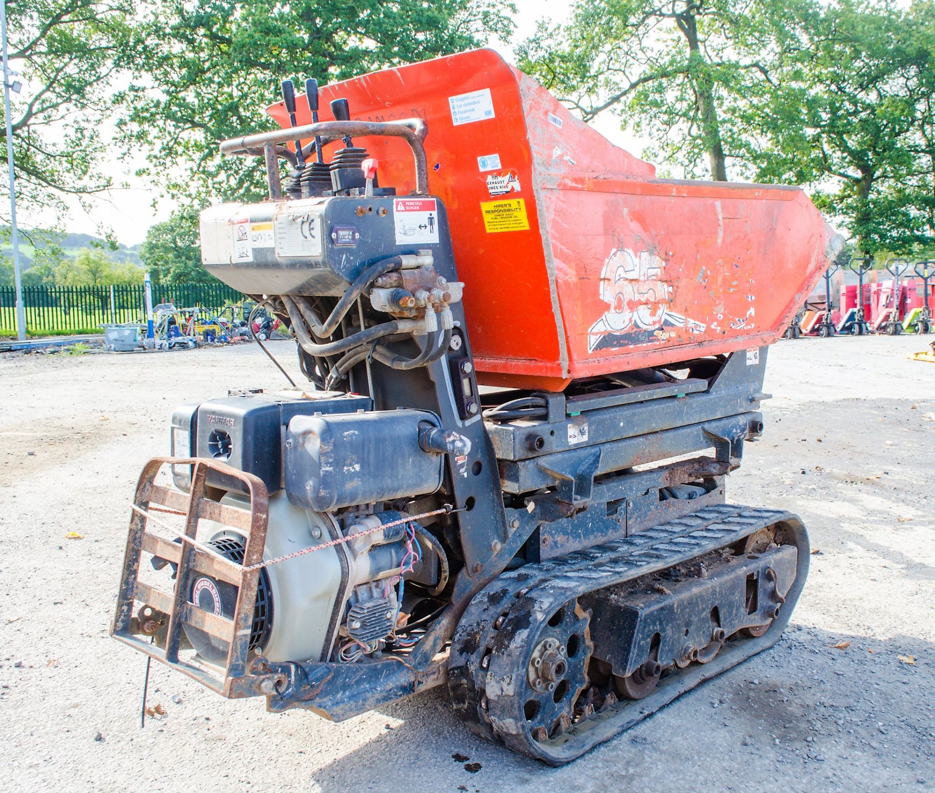 Cormidi 65 650kg diesel driven tracked walk behind Hi-Tip dumper Year: 2005 S/N: 10698740 Recorded - Image 3 of 14