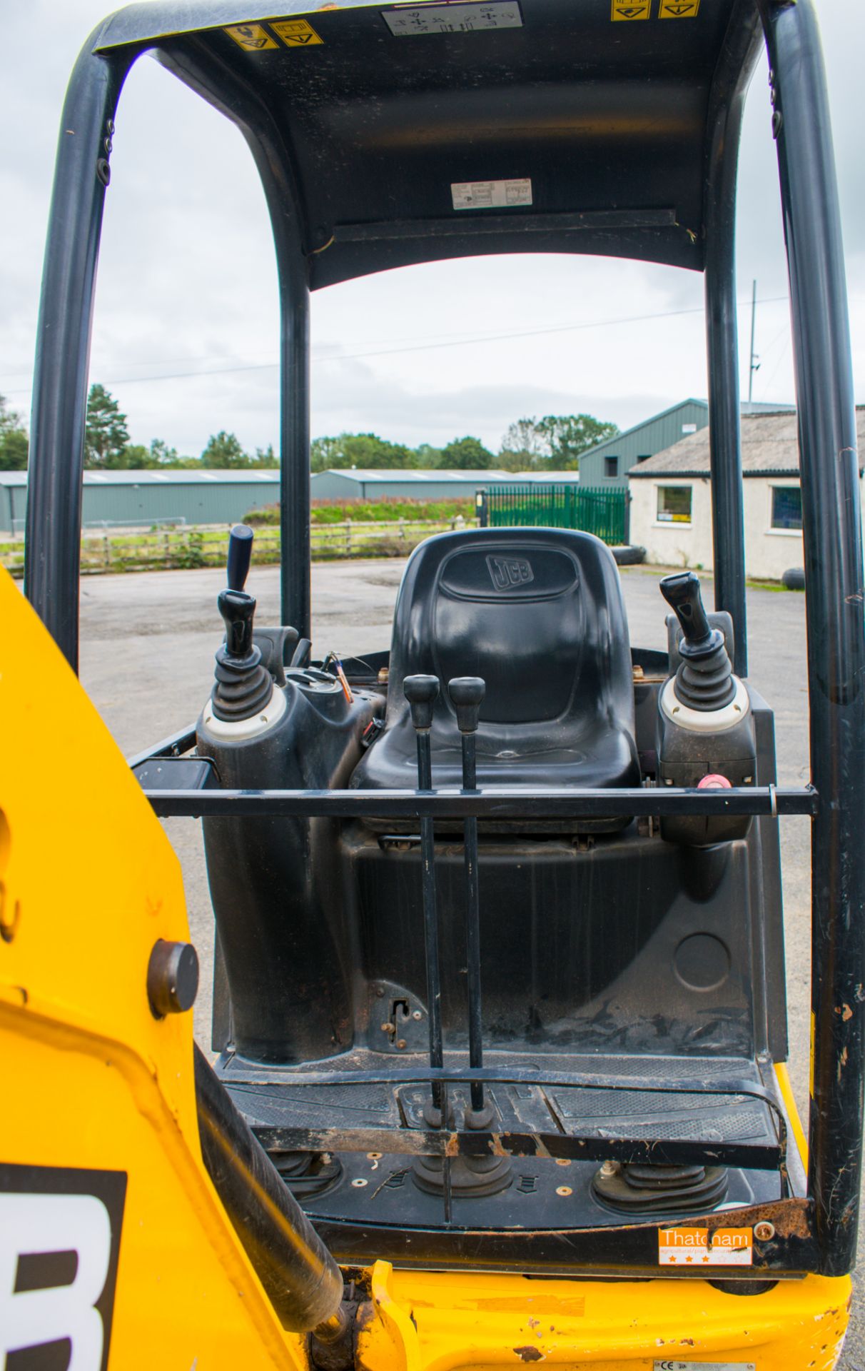 JCB 8014 CTS 1.4 tonne rubber tracked mini excavator  Year: 2014 S/N: 70474 Recorded Hour: 2199 - Image 16 of 19