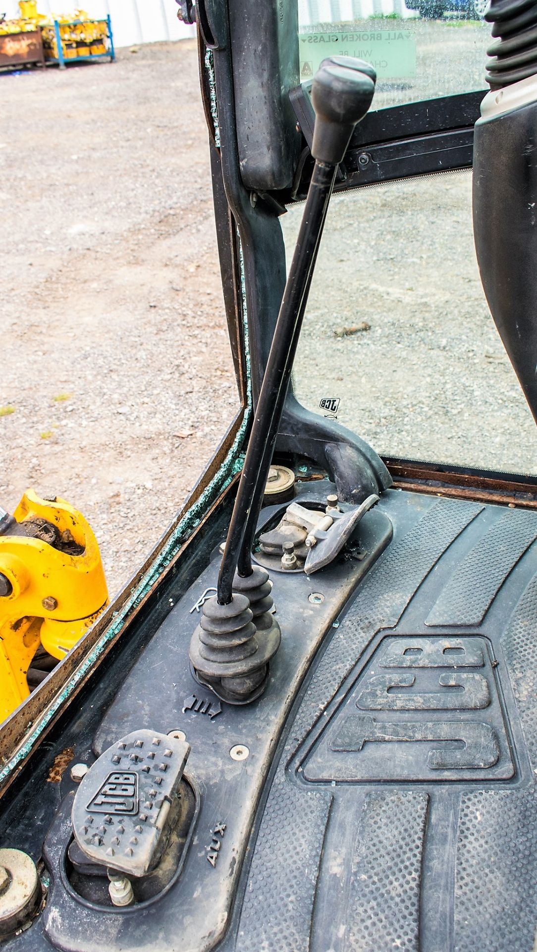 JCB 8016 1.6 tonne rubber tracked excavator  Year: 2013 S/N: 71469 Recorded Hours: 1855 A602773 - Image 17 of 18